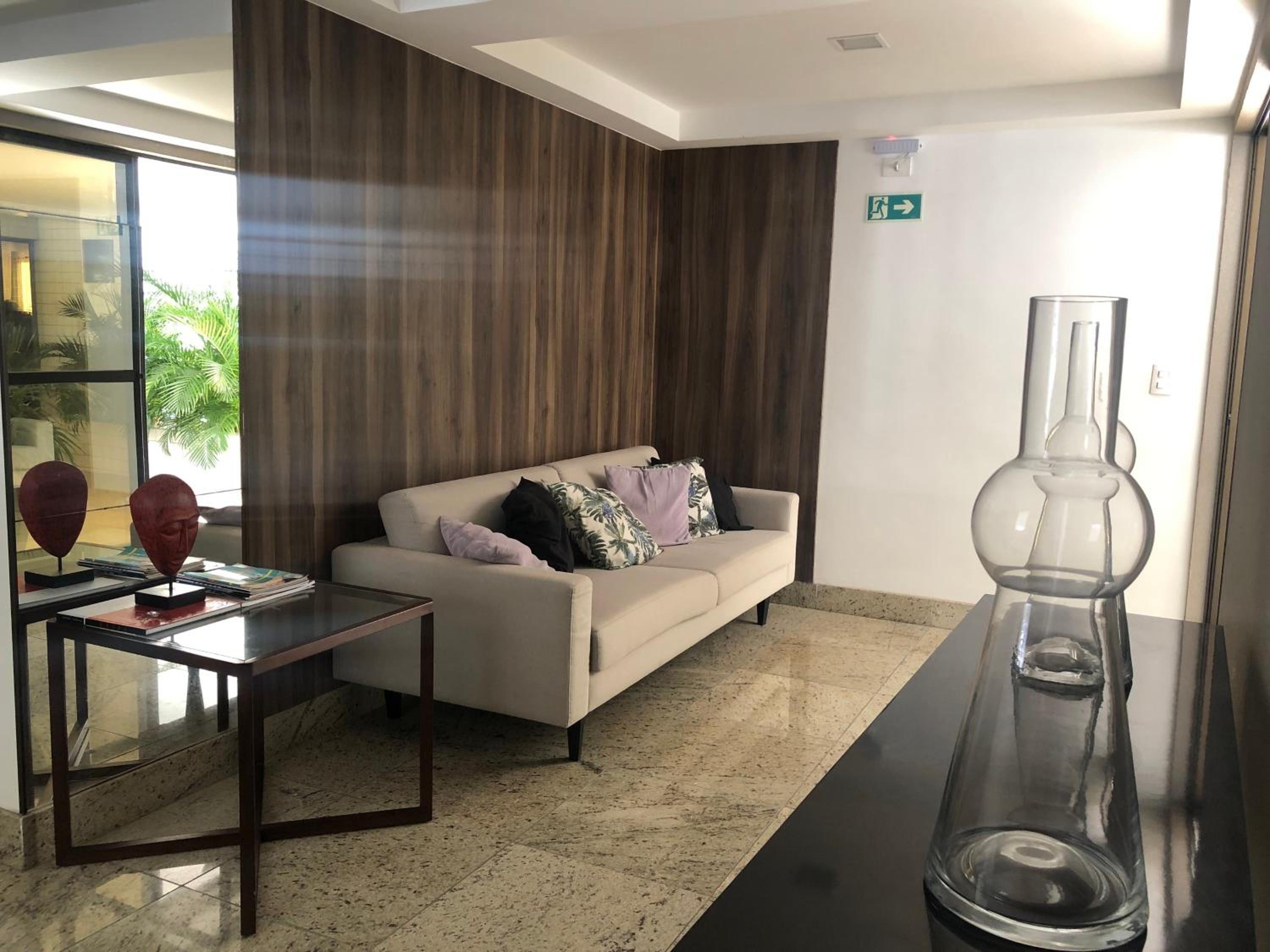 Flat CostaNova view 2
