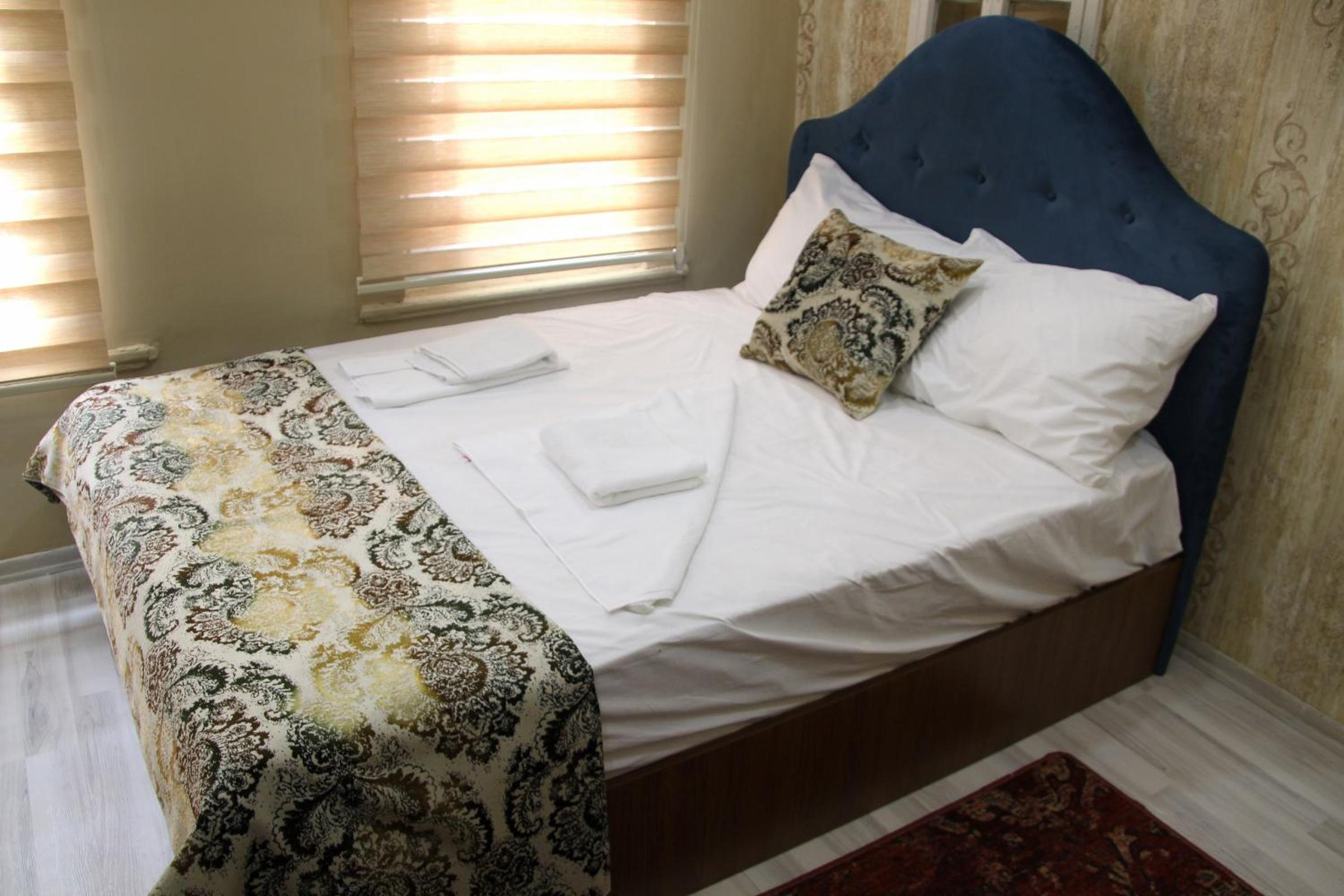 Estampolis Hotel