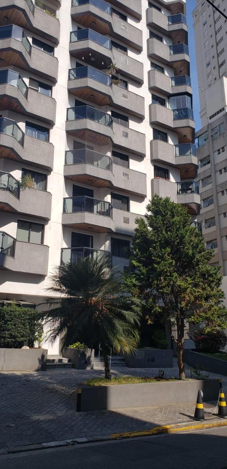 Apto 26 com Smart TV e WiFi VIVO fibra Columbia Resid ao lado Pamplona Shopping Jardins - São Paulo view 2