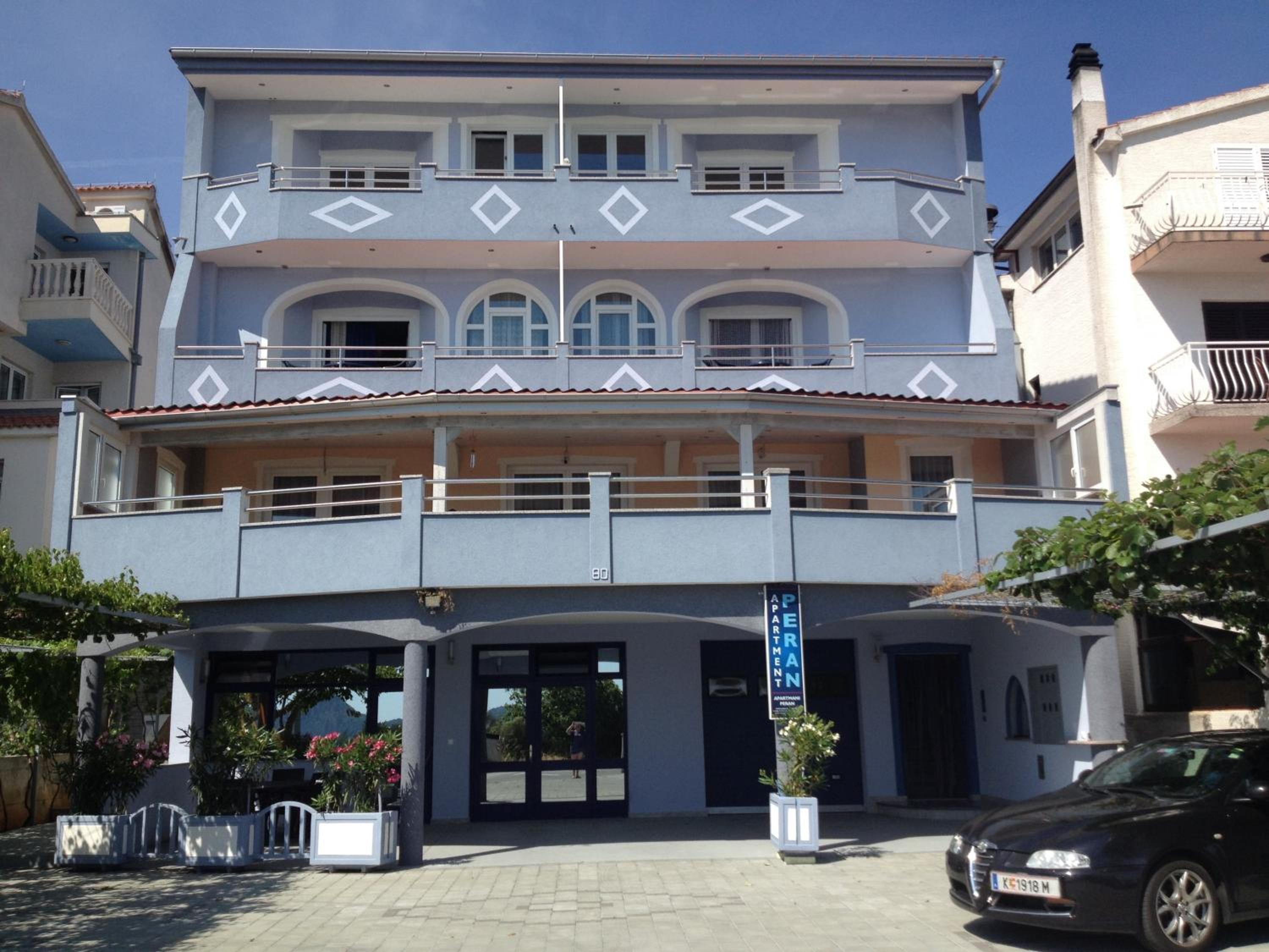 Hotel Apartments Peran - Image 1