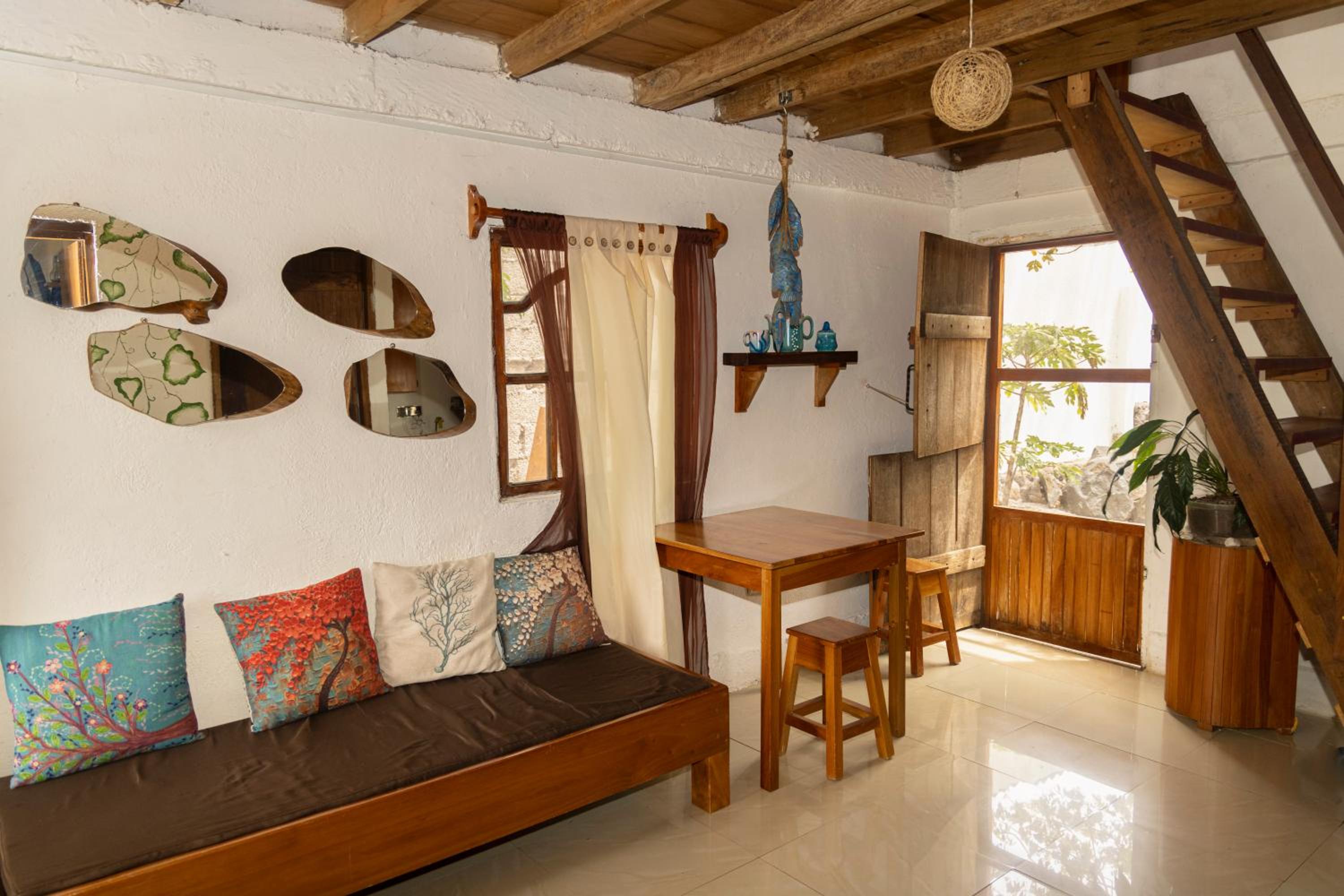 Ideal y linda casita en San Cristóbal-Galápagos view 5