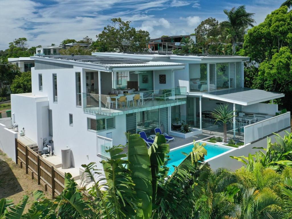 Magnificent views on Arkana, Noosa Heads