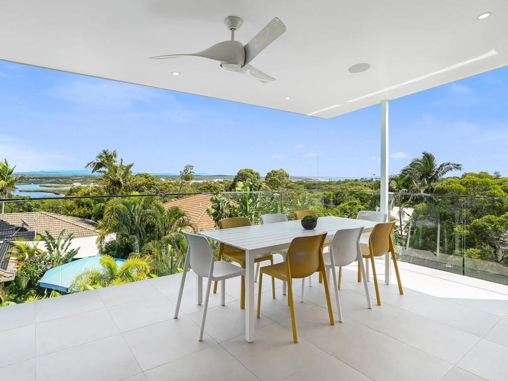 Magnificent views on Arkana, Noosa Heads