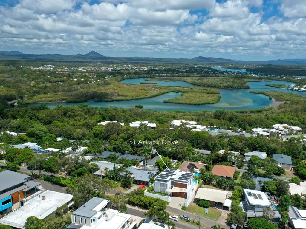 Magnificent views on Arkana, Noosa Heads