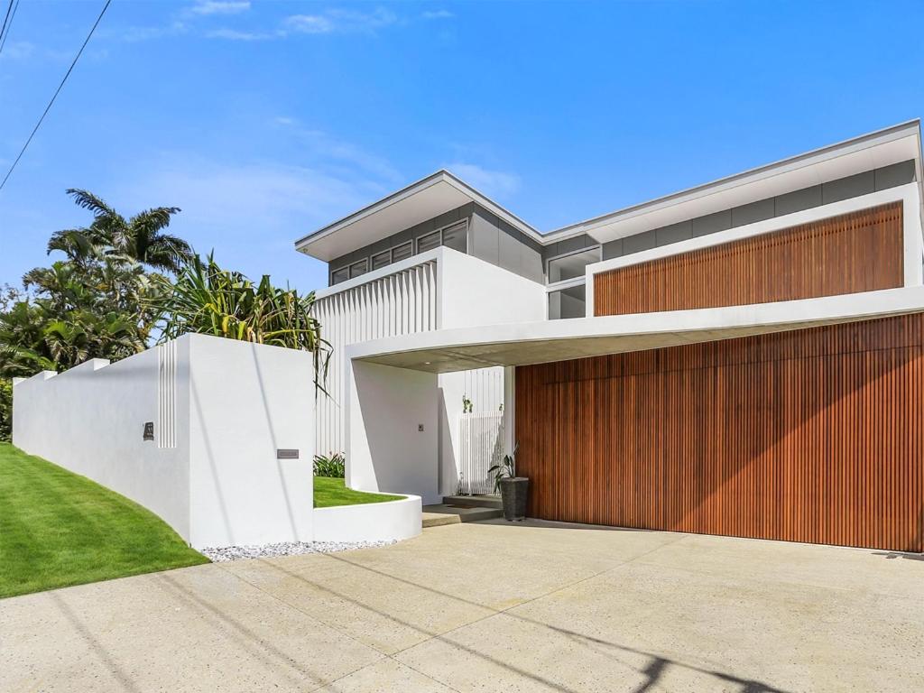 Magnificent views on Arkana, Noosa Heads