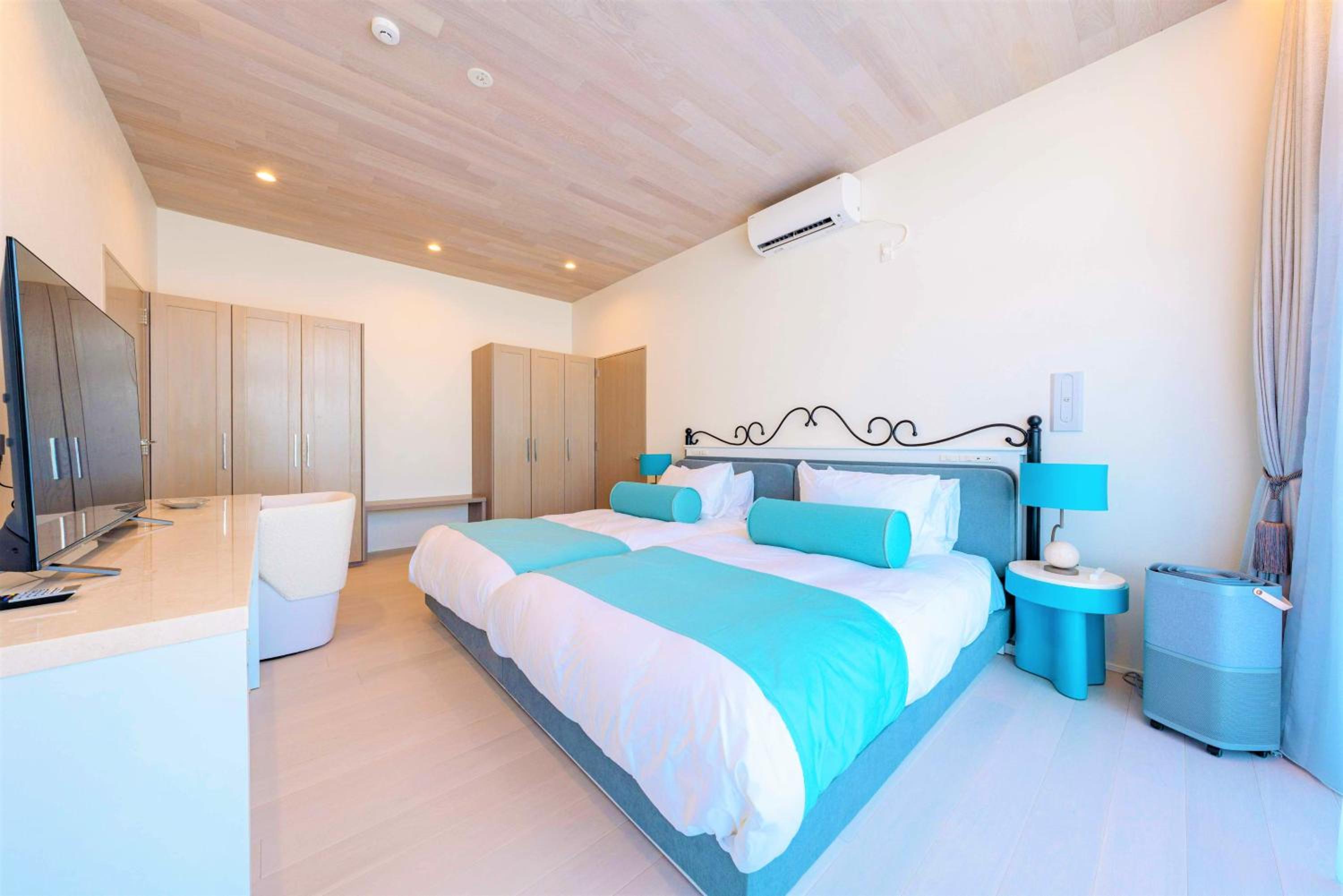 Blue Ocean Hotel&Resort MIYAKOJIMA view 4