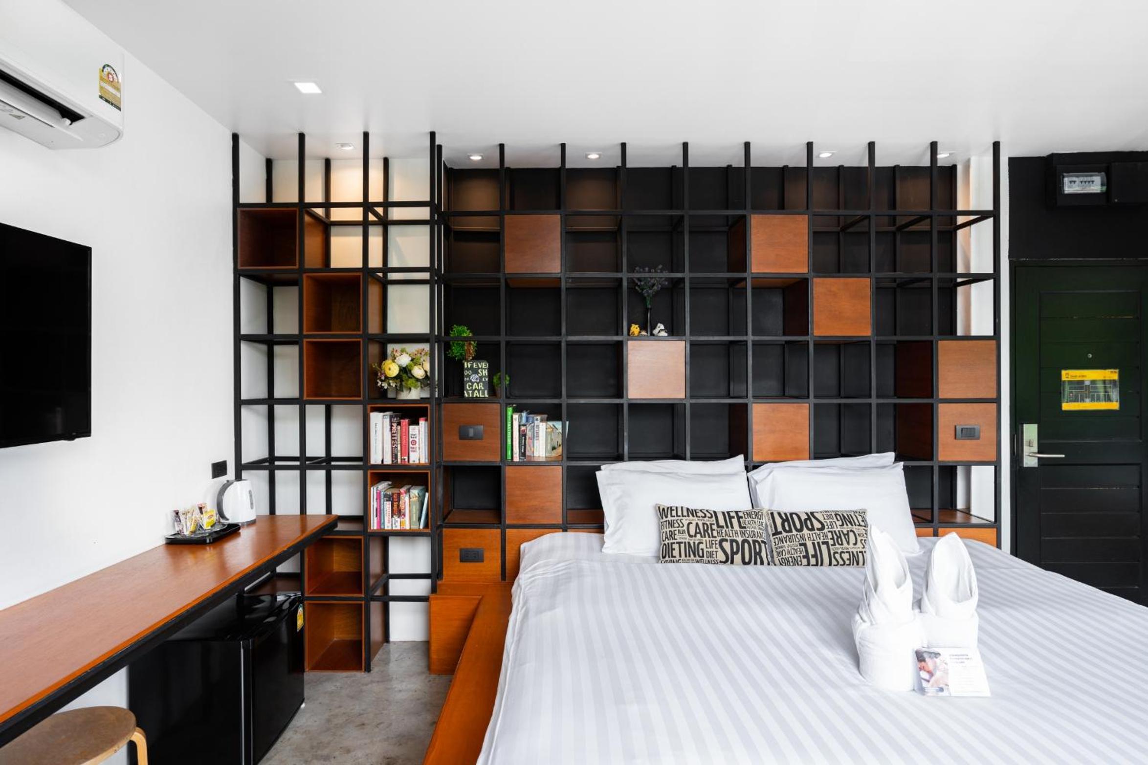 Book a Bed Poshtel - SHA Plus