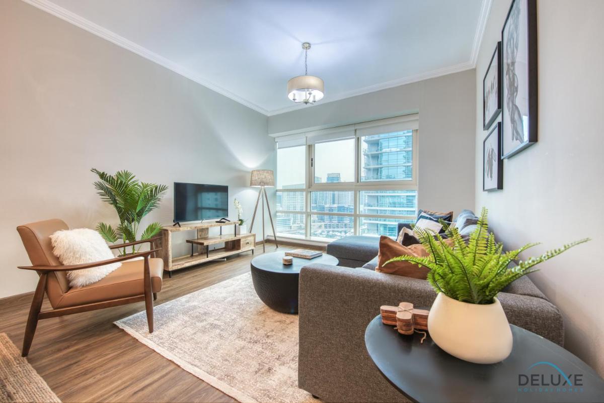 Vibrant 1BR at Dubai Marina Quay West by Deluxe Holiday Homes