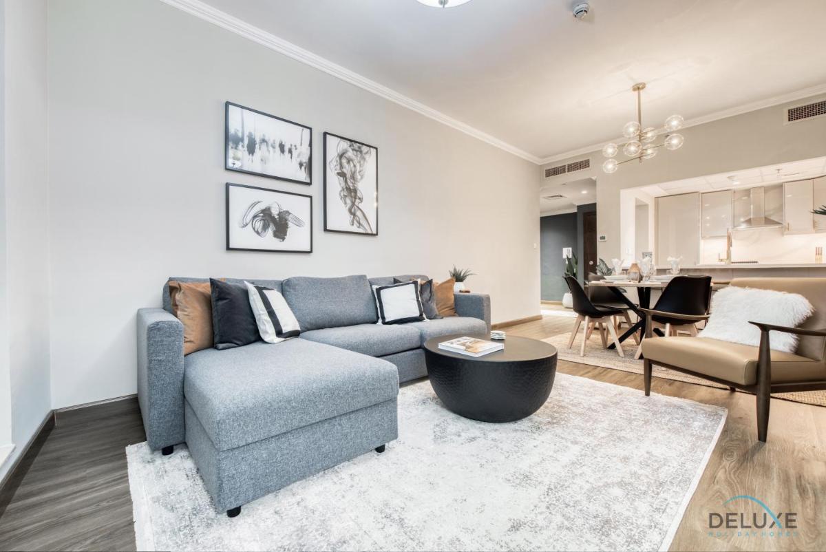 Vibrant 1BR at Dubai Marina Quay West by Deluxe Holiday Homes