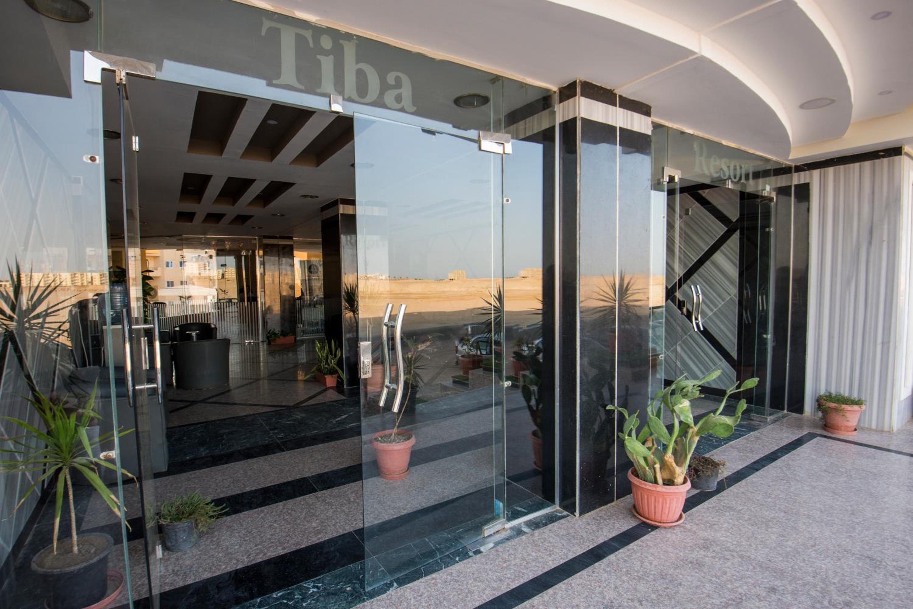 Pool View With Balcony Near El Gouna - 2x Large Pools & Kitchen - EU Standards - Tiba Resort E4