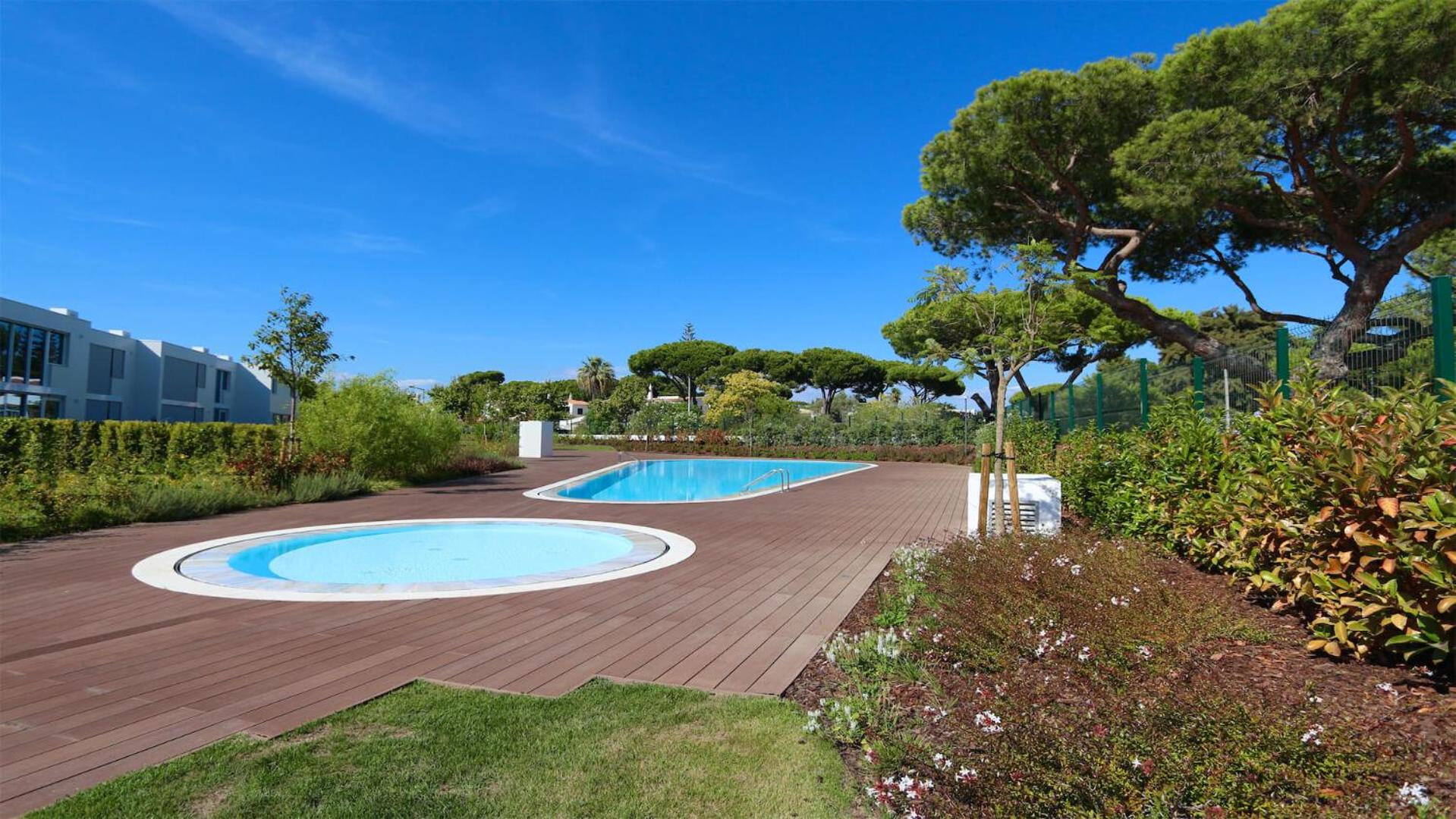 Villa Terese-CleverDetails, Central Vilamoura, Sleeps 6, luxury, walking distance view 2