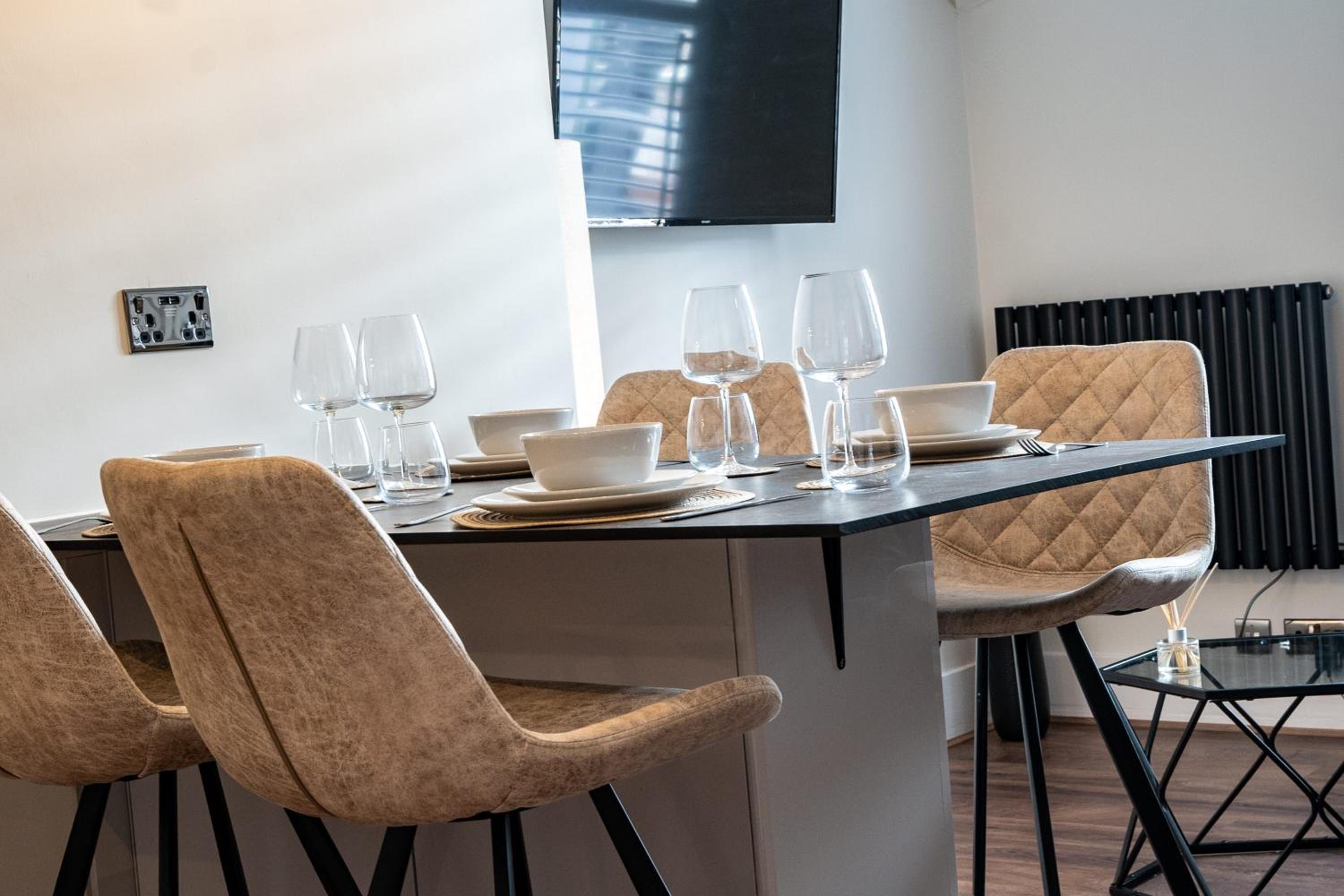 Watergate Penthouse - NEW 2 bed luxury apartment in City Centre view 5