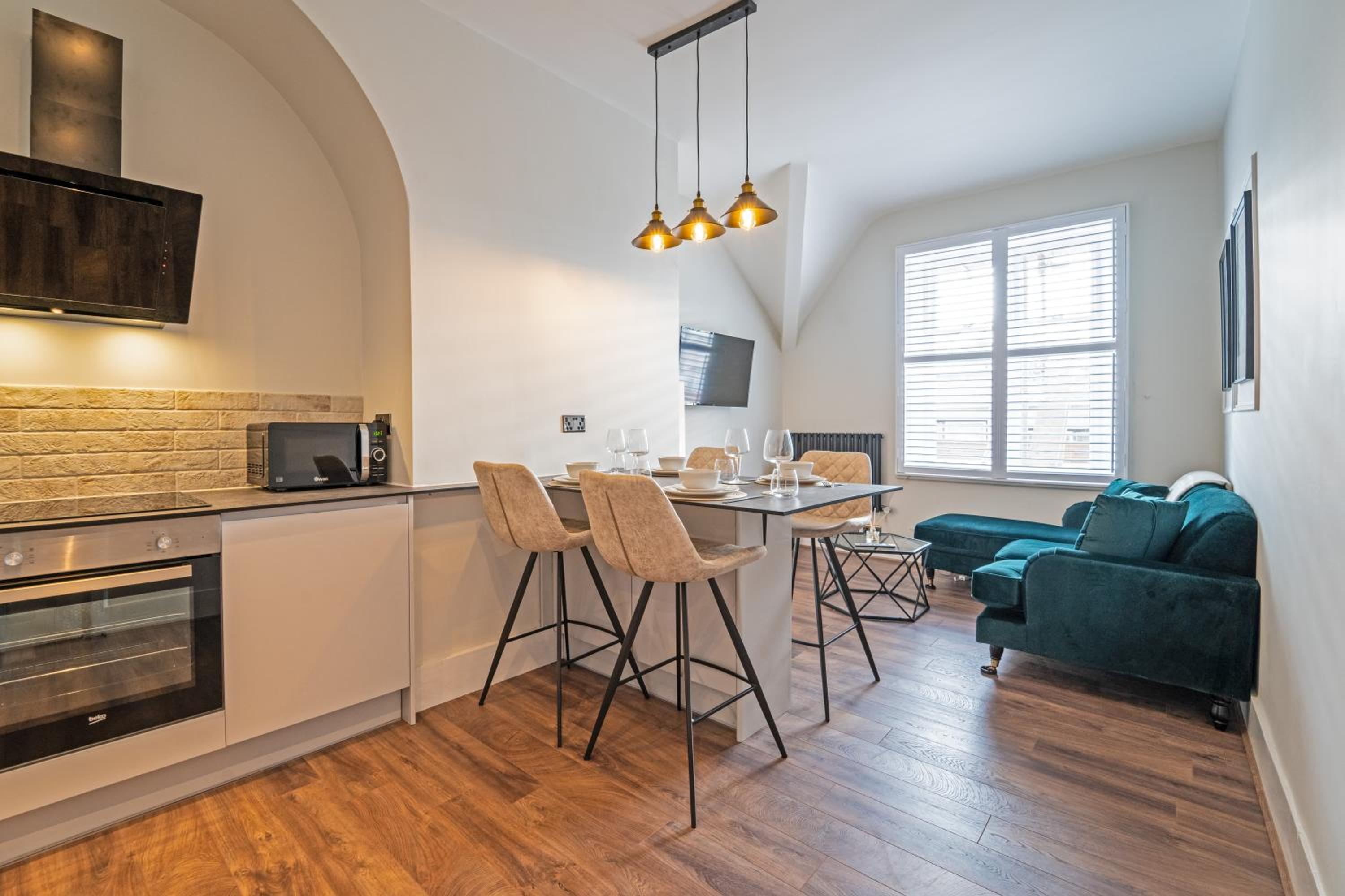 Watergate Penthouse - NEW 2 bed luxury apartment in City Centre view 3