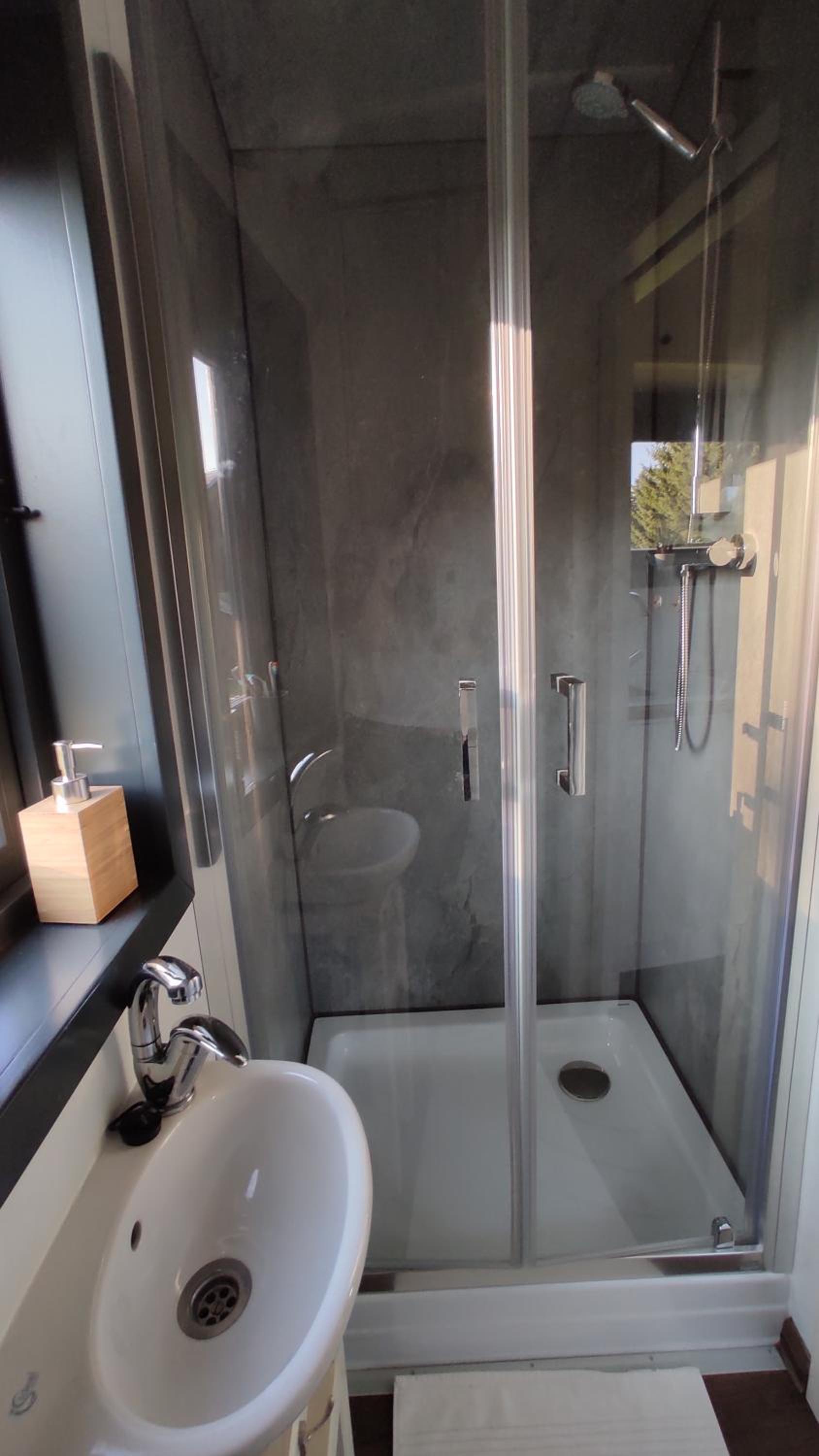 Photo 28