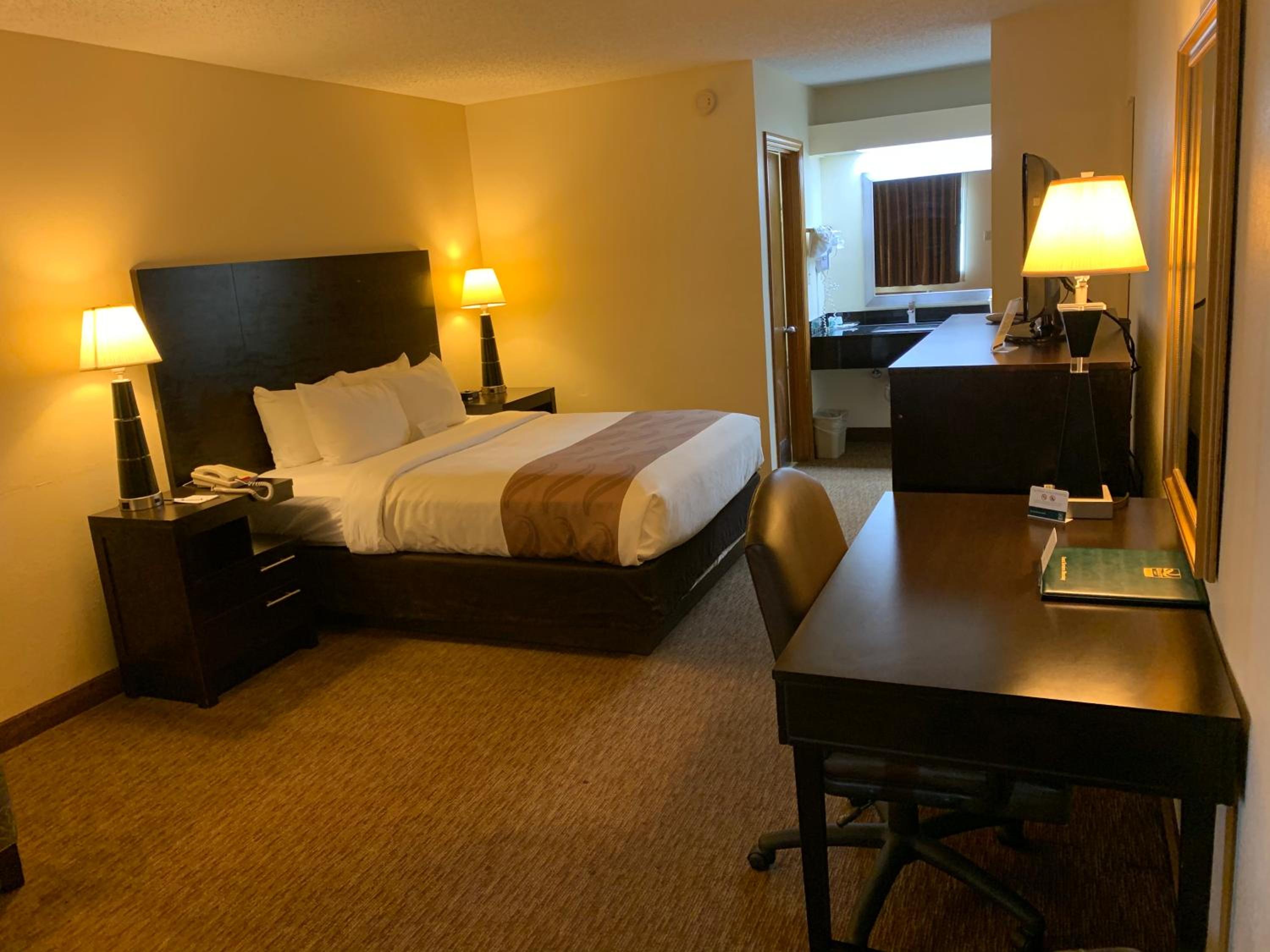 Cordele Vacations - Quality Inn - Property Image 8
