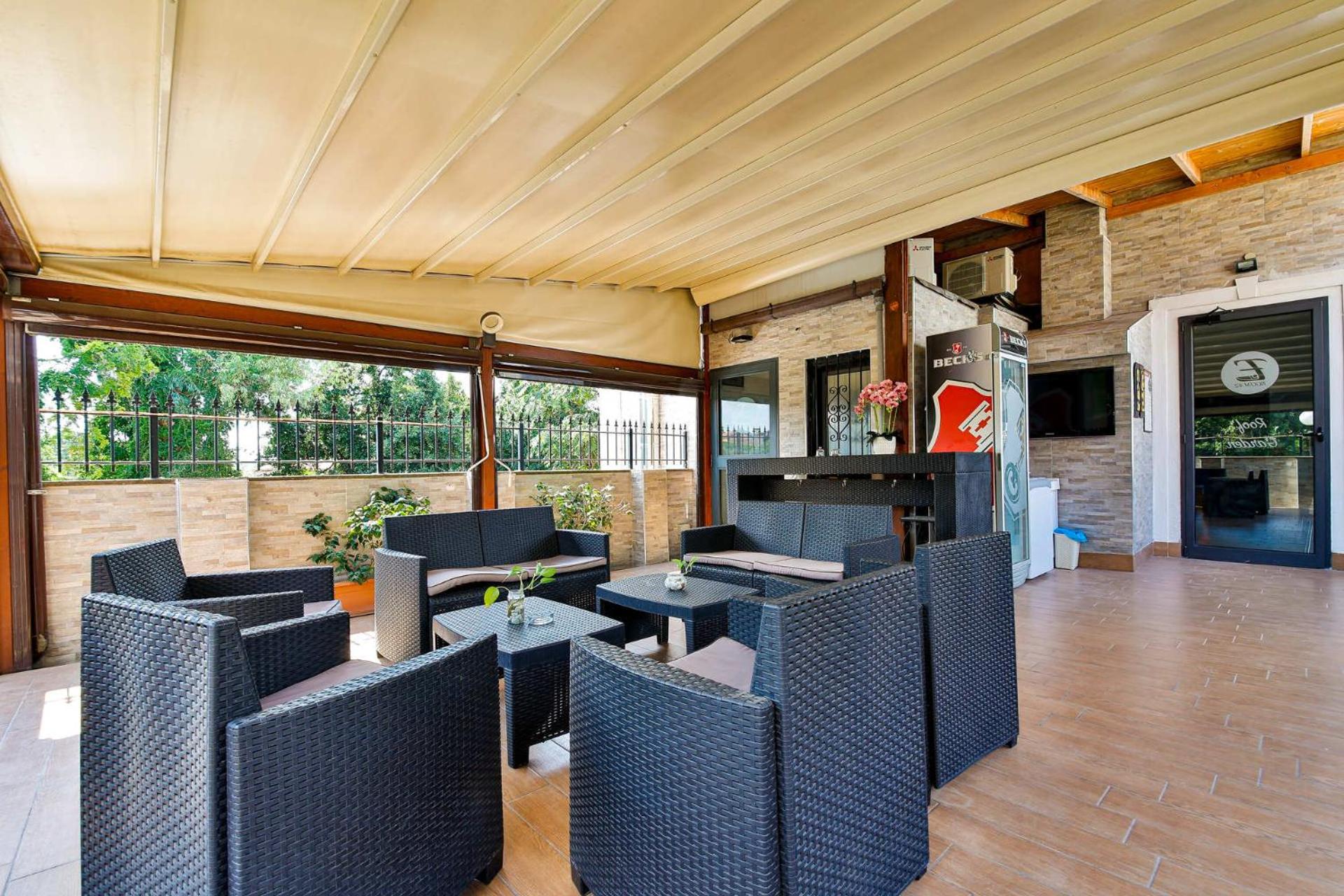 E-Room 42
