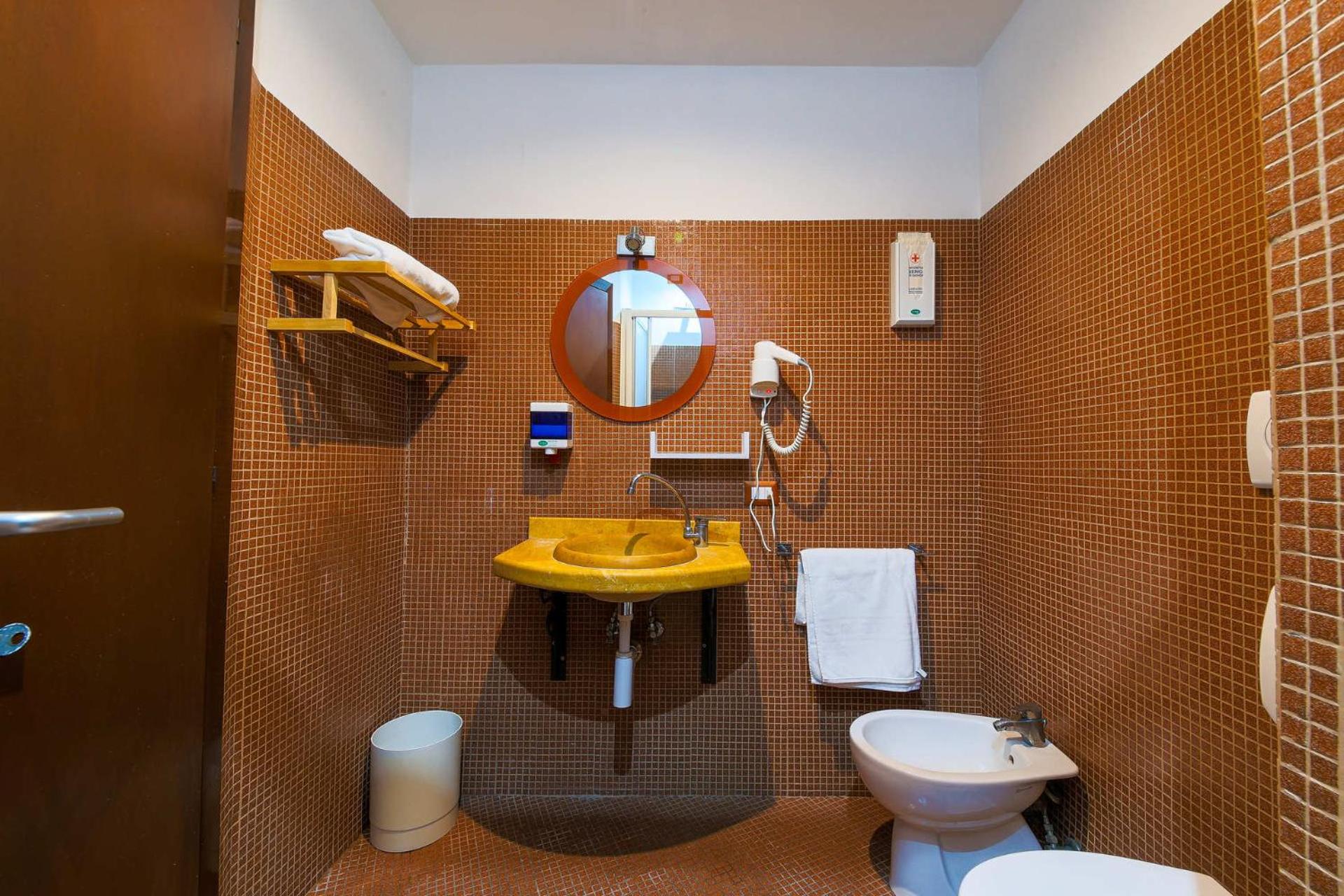 E-Room 42