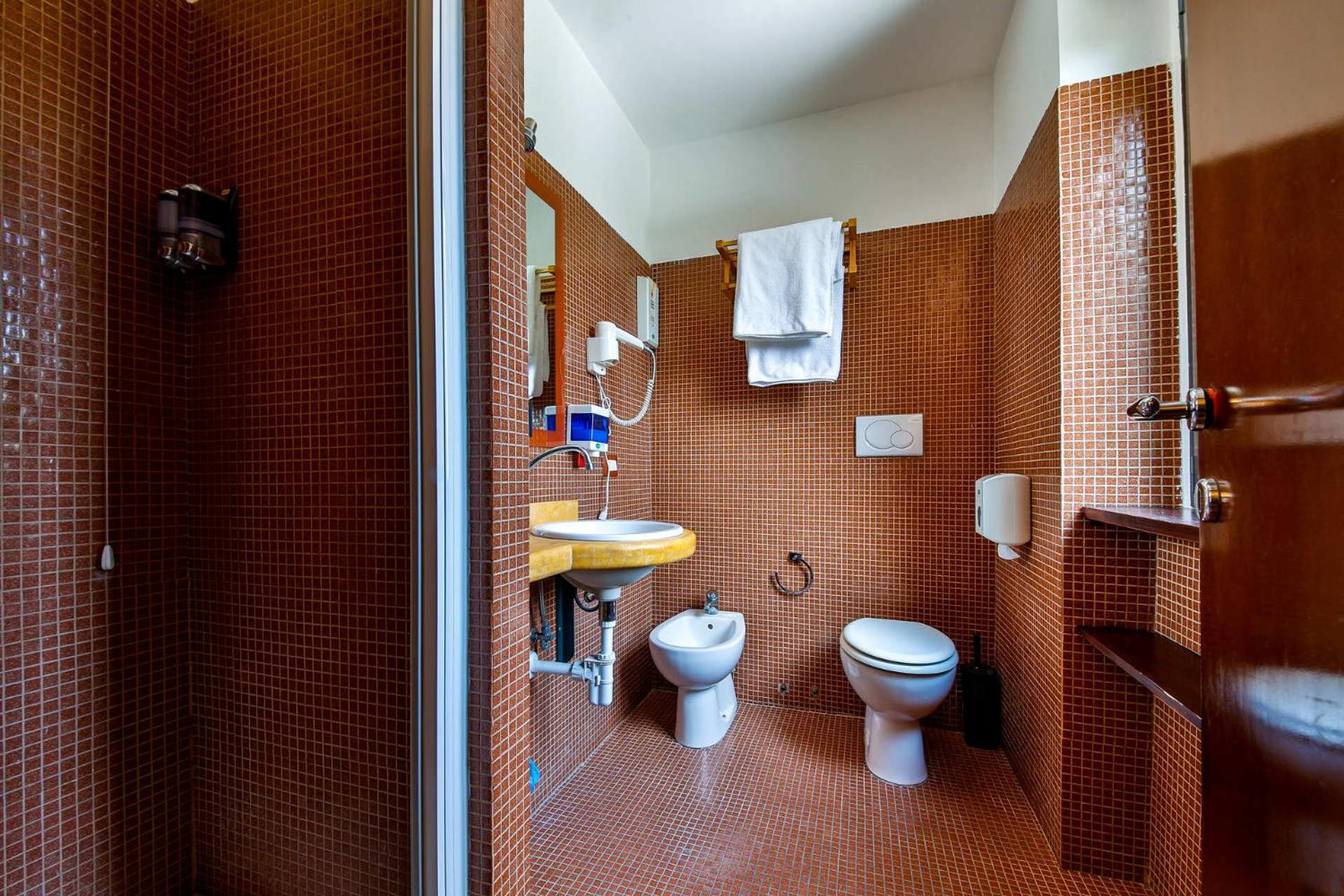 E-Room 42