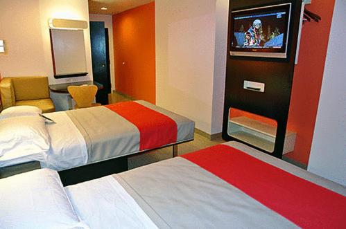 Fairfield Vacations - Motel 6-Fairfield, CA - Napa Valley - Property Image 18
