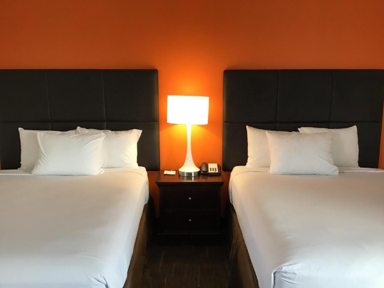 SilverStone Inn North Spokane