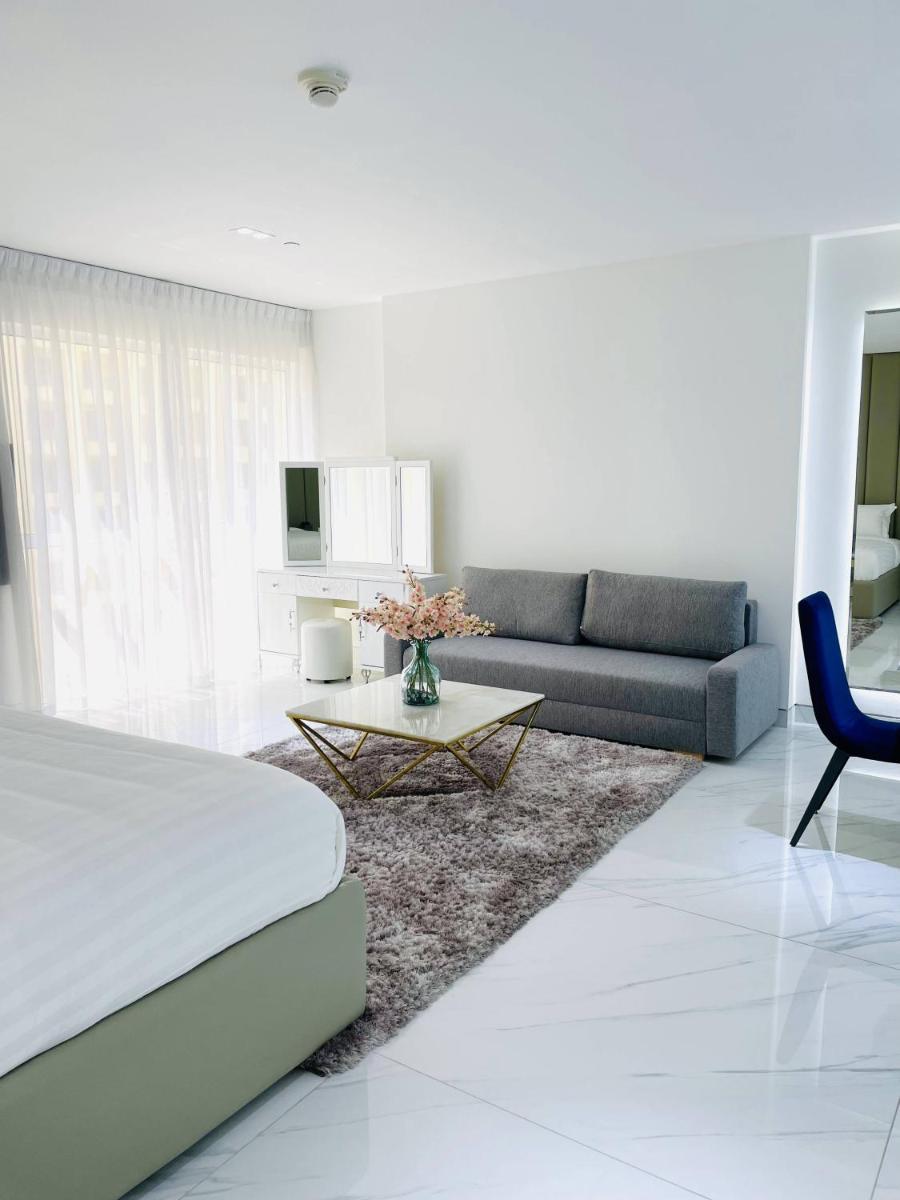 Luxury Casa Premium Studio Apartments - with Full Kitchen, Balcony at JBR Beach