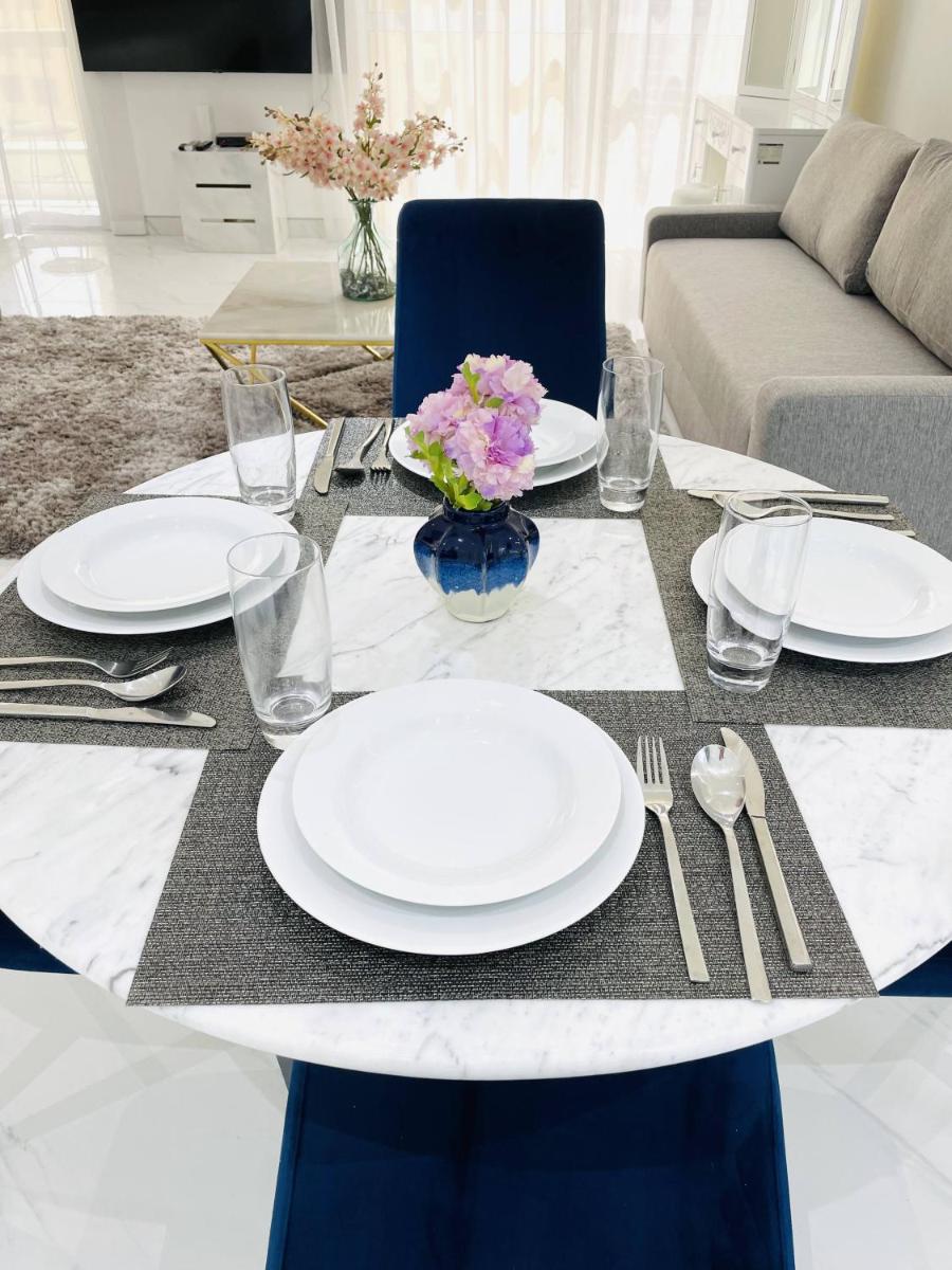 Luxury Casa Premium Studio Apartments - with Full Kitchen, Balcony at JBR Beach