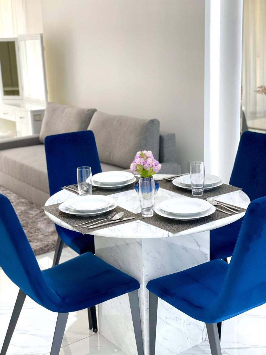 Luxury Casa Premium Studio Apartments - with Full Kitchen, Balcony at JBR Beach