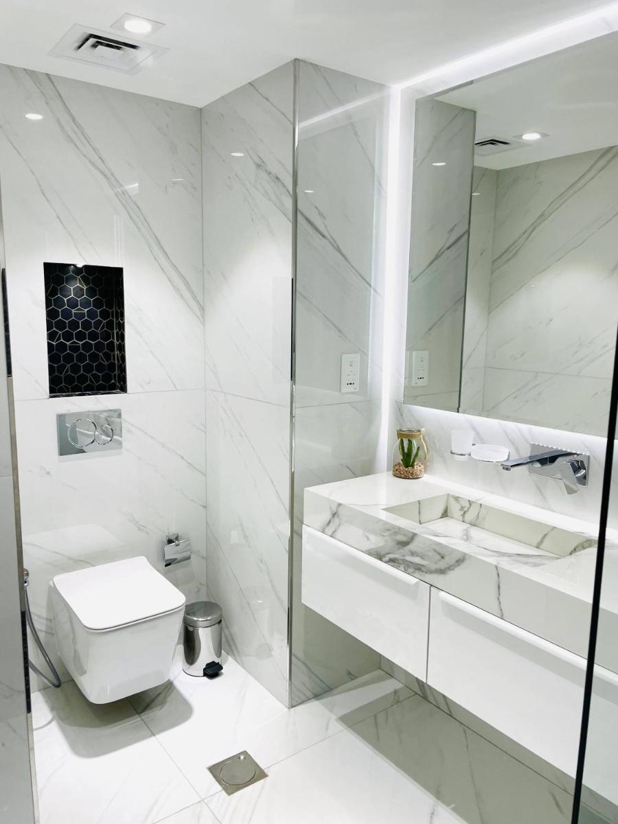 Luxury Casa Premium Studio Apartments - with Full Kitchen, Balcony at JBR Beach