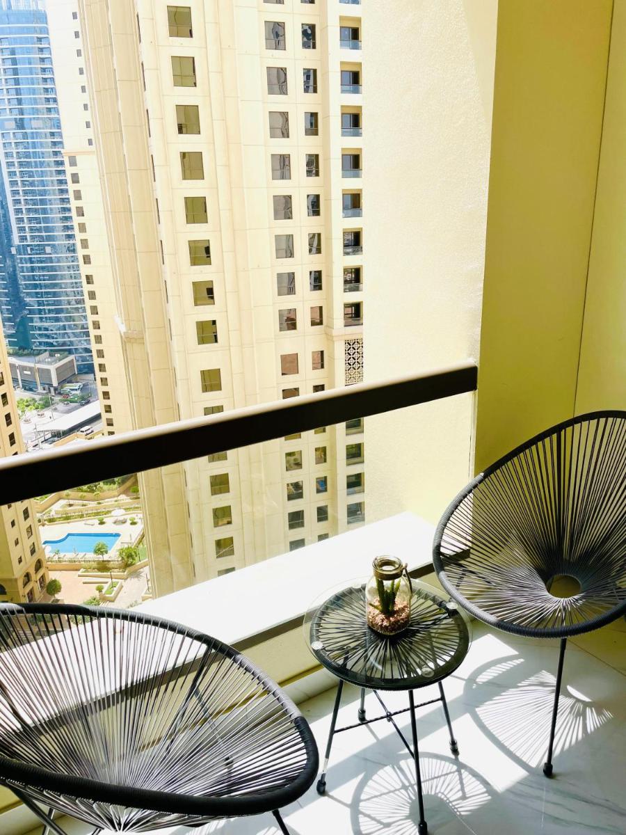 Luxury Casa Premium Studio Apartments - with Full Kitchen, Balcony at JBR Beach