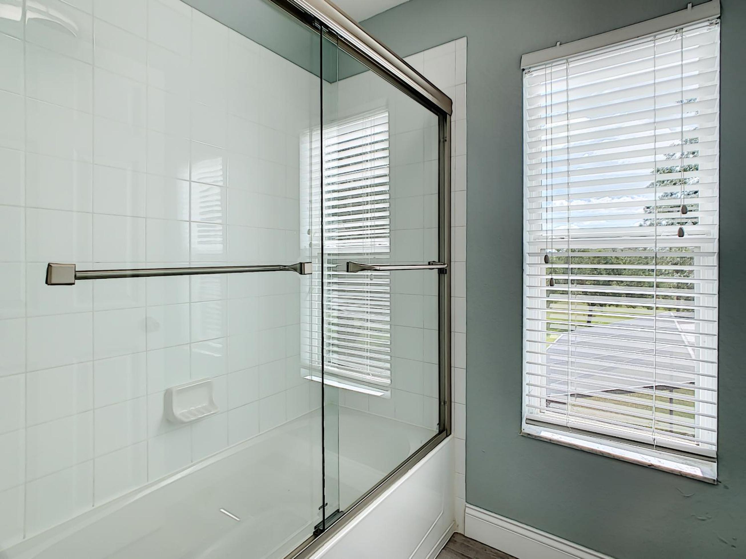 Luxury Family Villa Pool Hot Tub Close to Disney