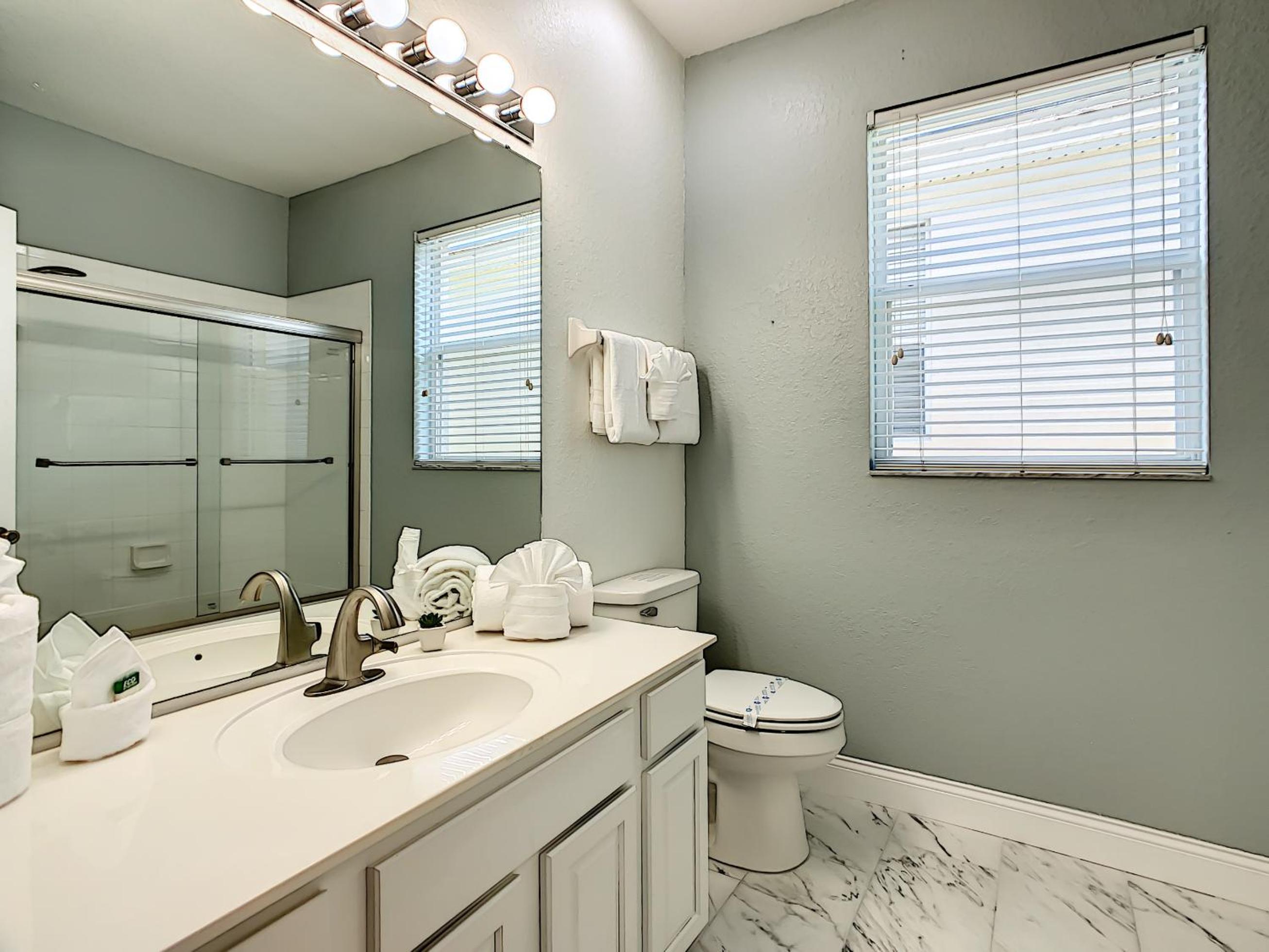 Luxury Family Villa Pool Hot Tub Close to Disney
