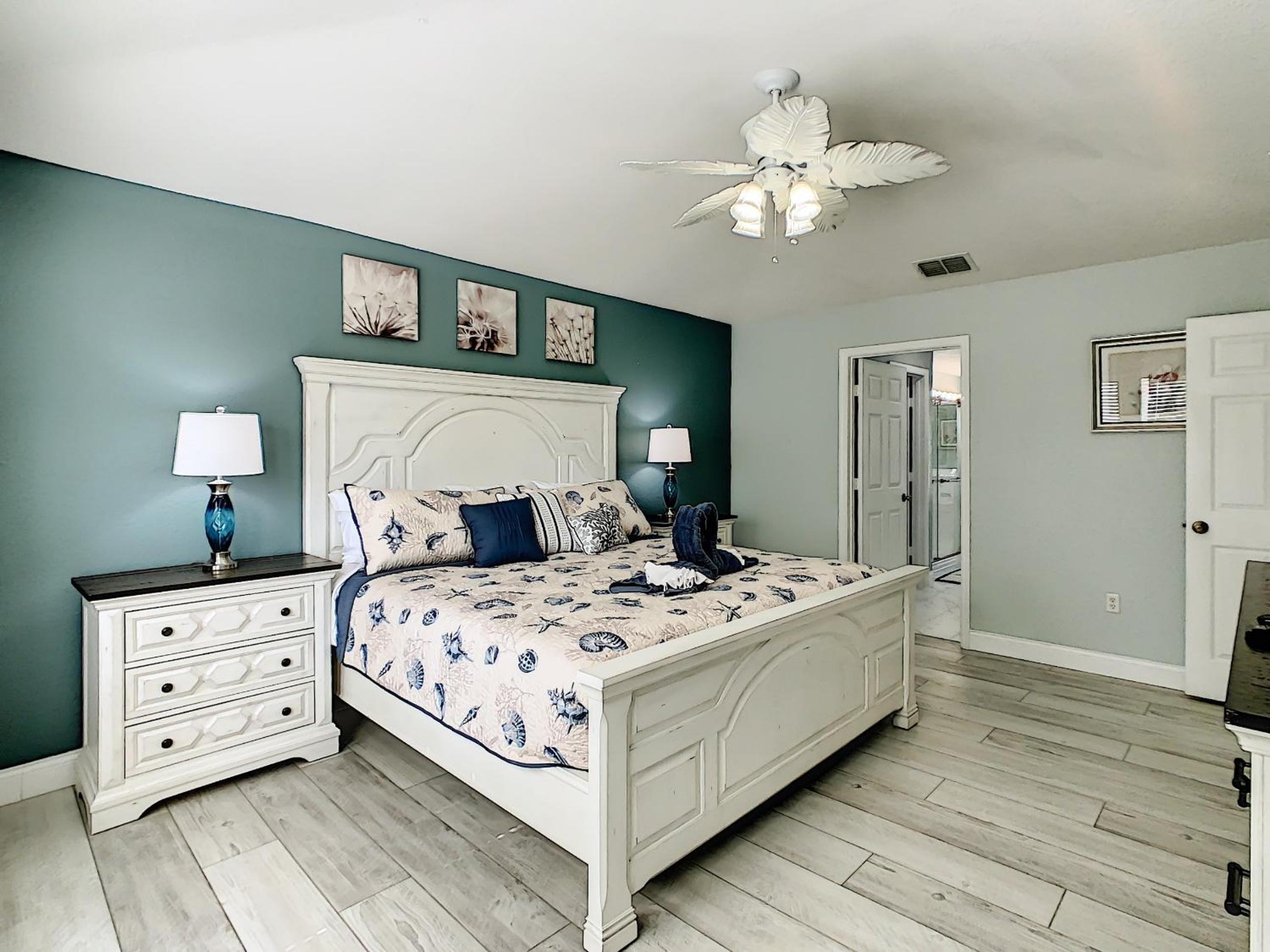 Luxury Family Villa Pool Hot Tub Close to Disney