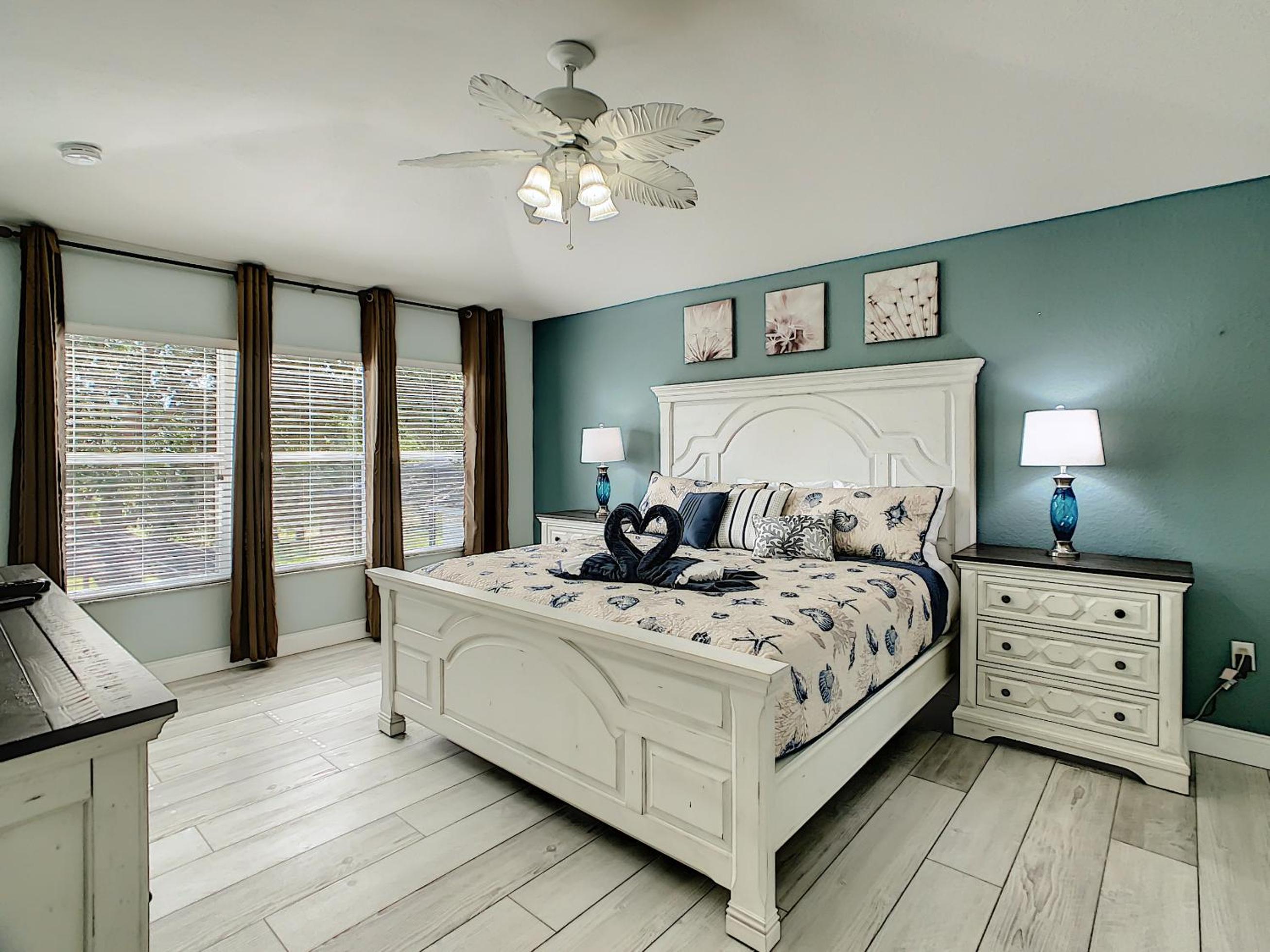 Luxury Family Villa Pool Hot Tub Close to Disney