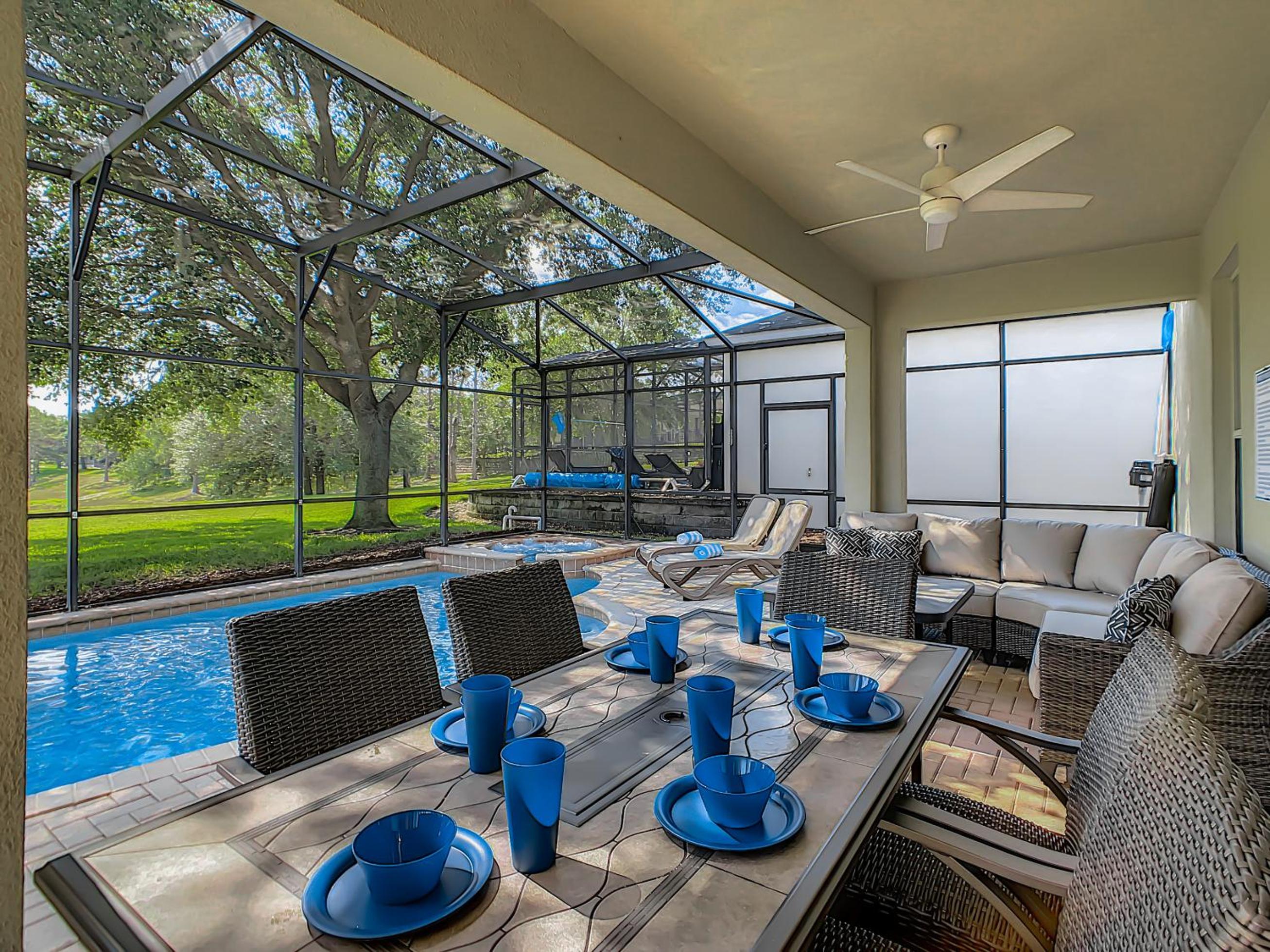 Luxury Family Villa Pool Hot Tub Close to Disney