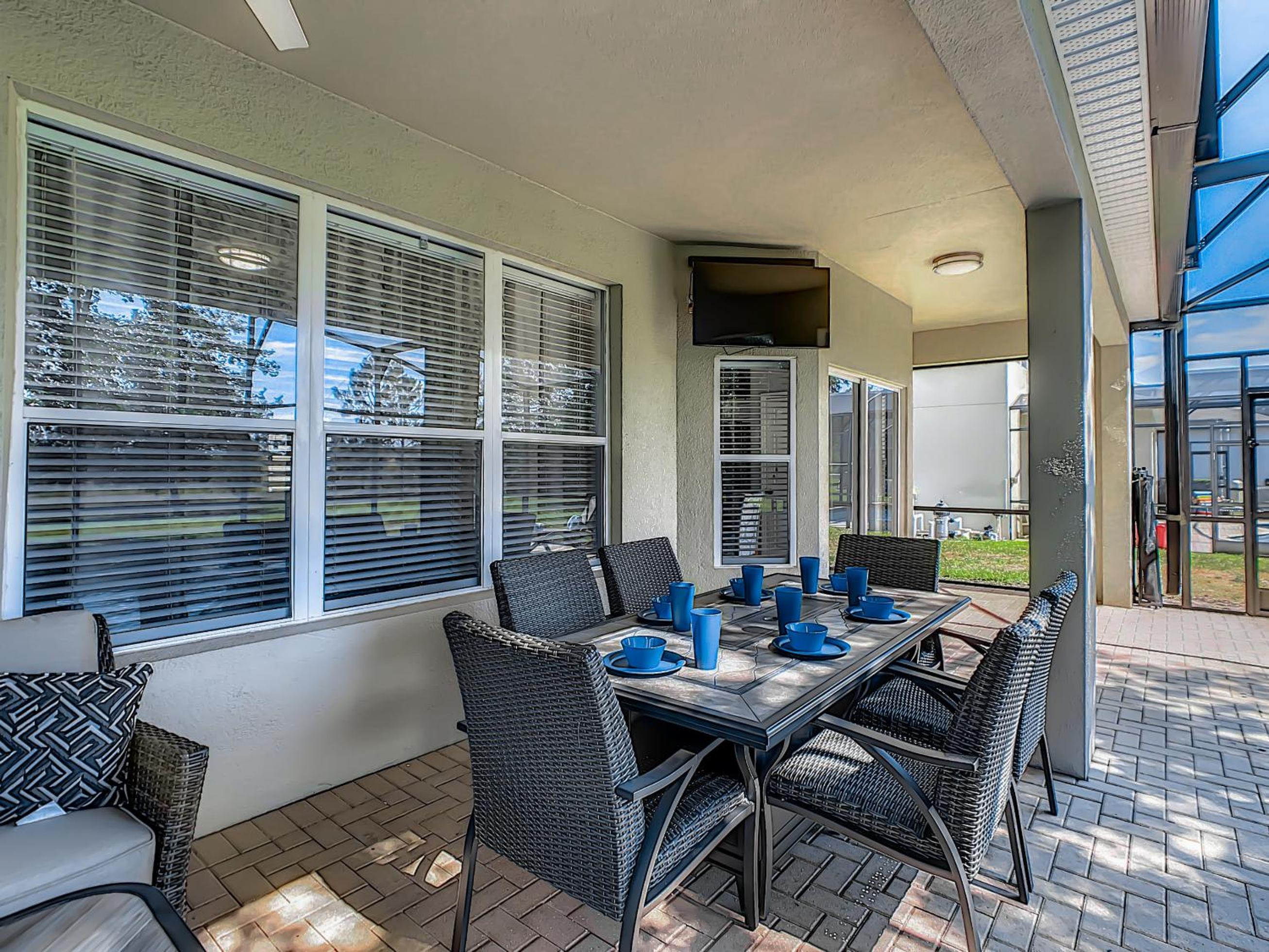 Luxury Family Villa Pool Hot Tub Close to Disney