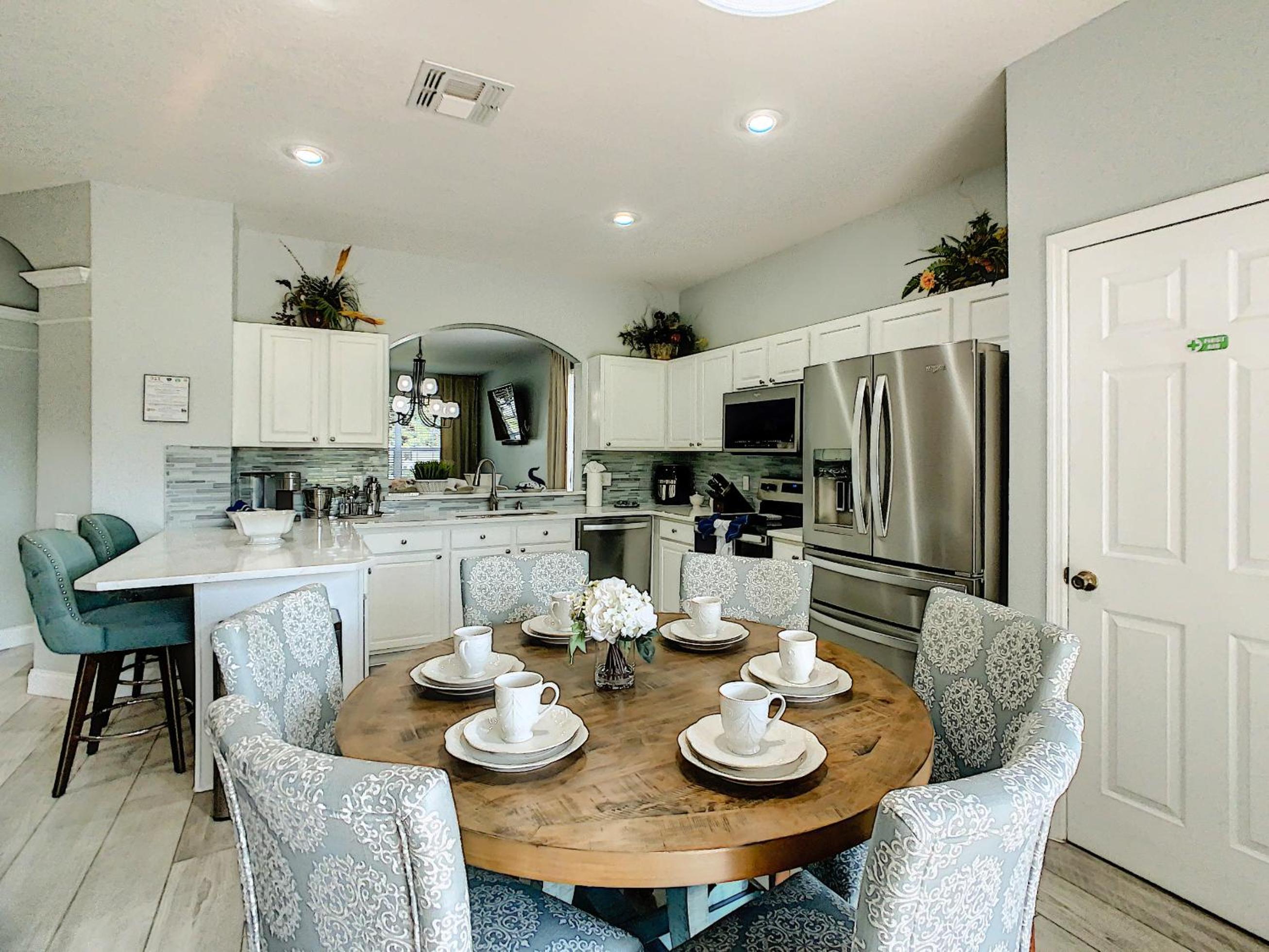 Luxury Family Villa Pool Hot Tub Close to Disney