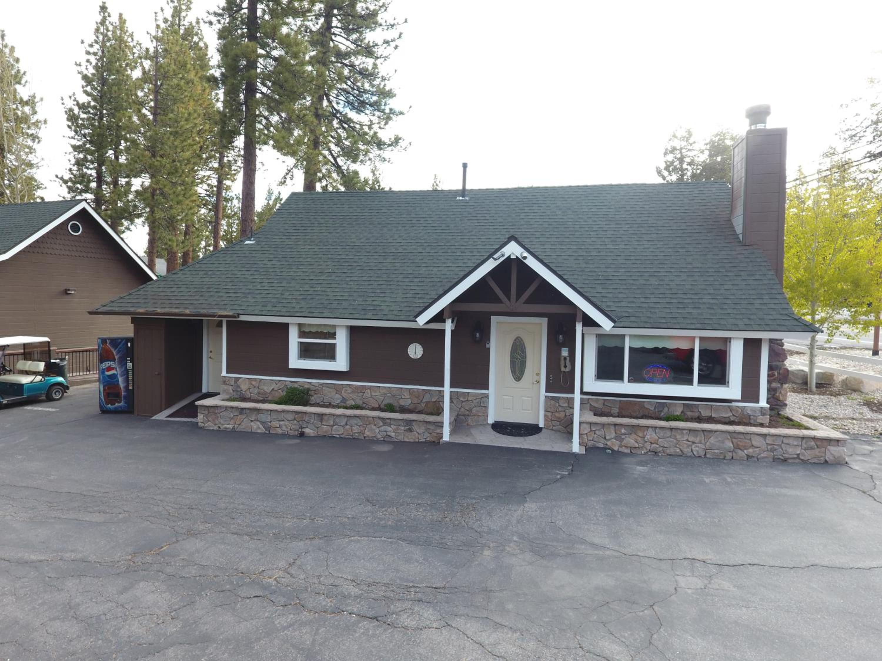 Hotel Bay Meadows Resort