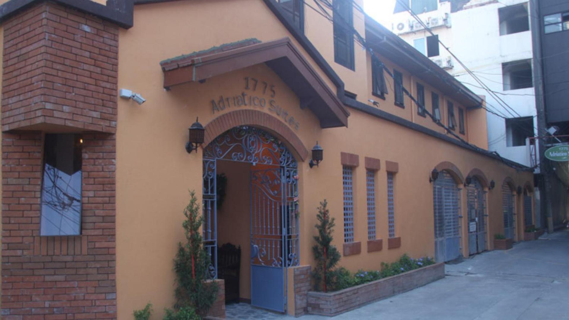 1775 Adriatico Suites