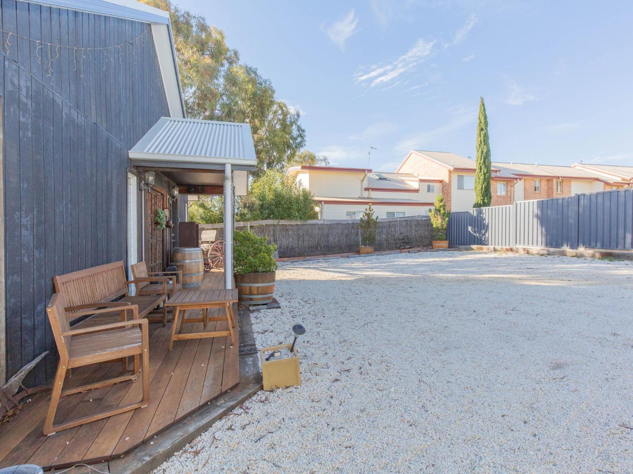 Oak and Barrell 7 Twynam Street