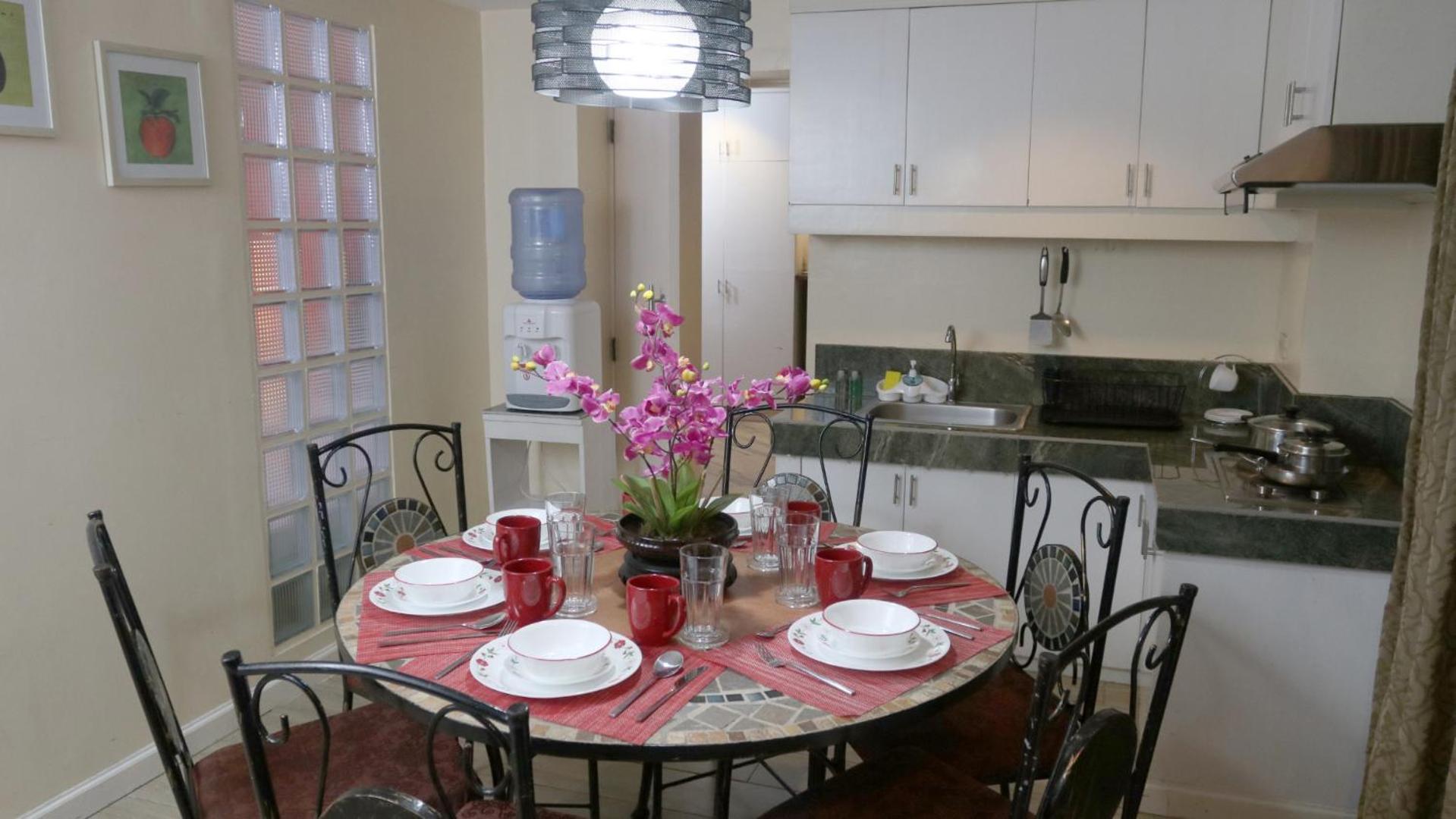 1775 Adriatico Suites