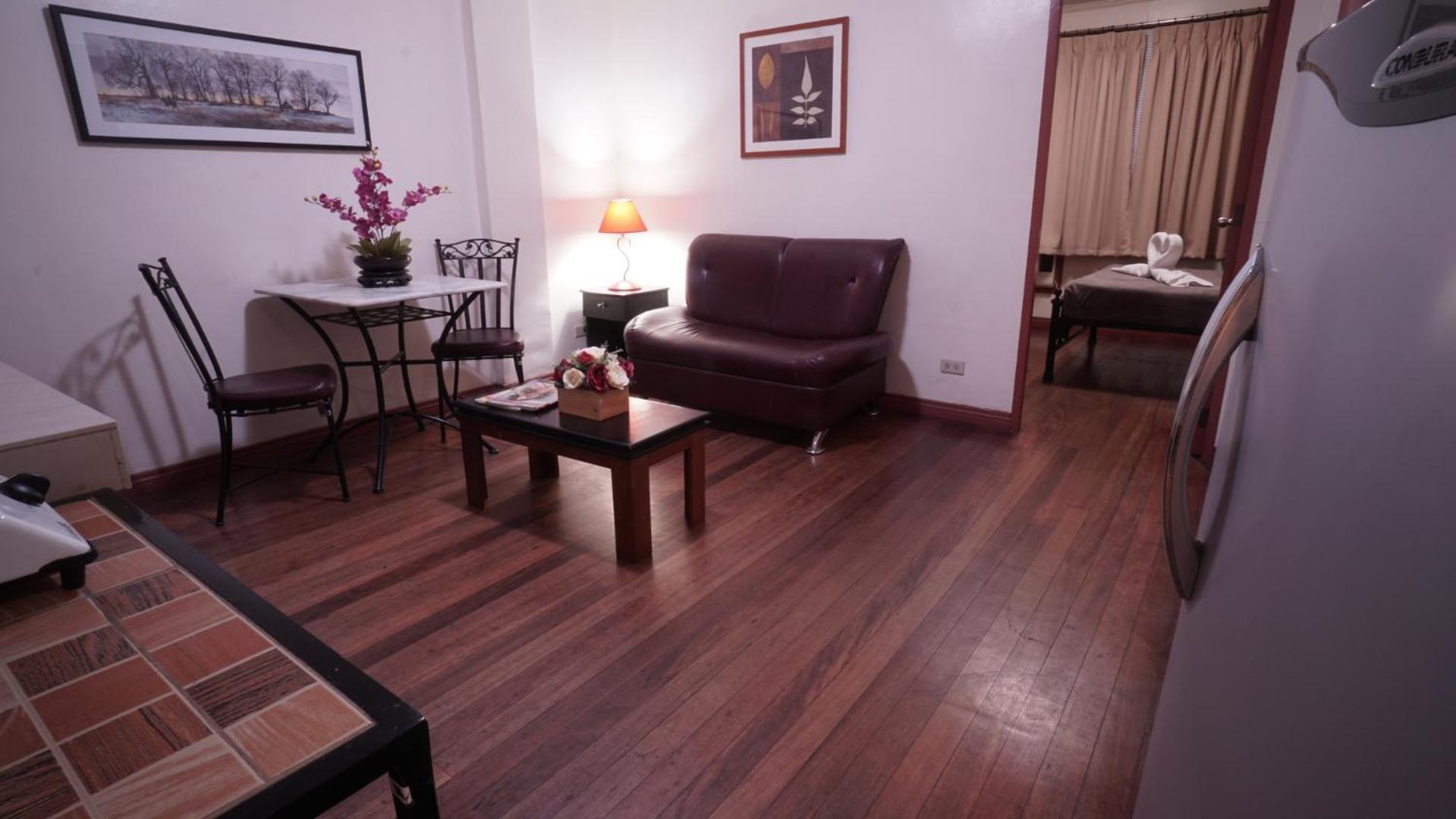 1775 Adriatico Suites