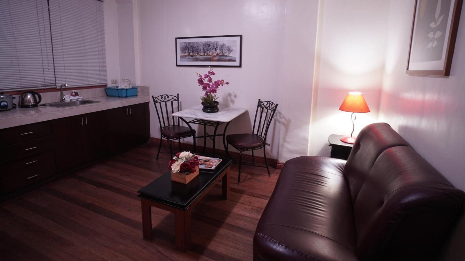 1775 Adriatico Suites