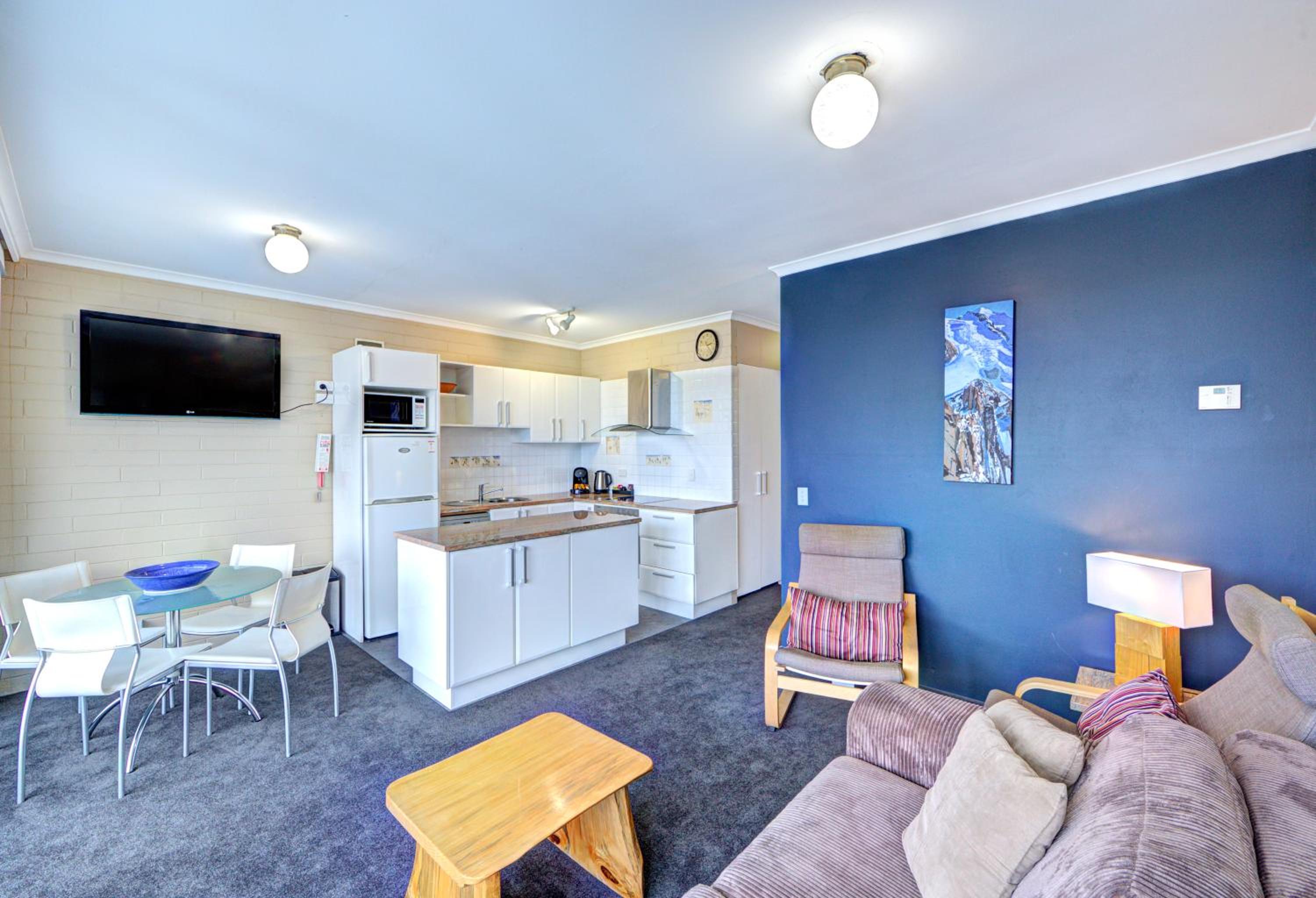 Snow Ski Apartments 26 view 4