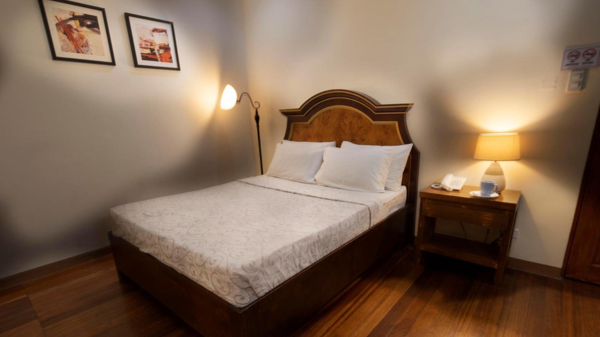 1775 Adriatico Suites