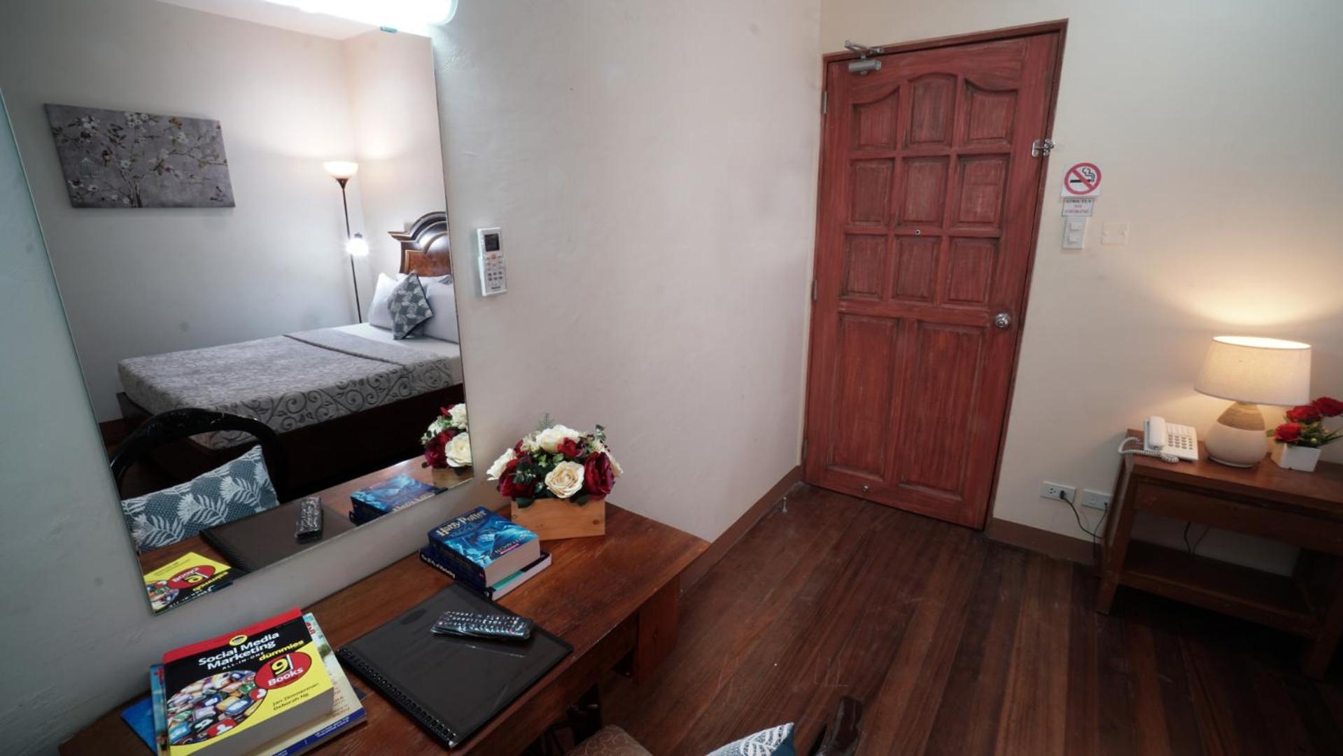 1775 Adriatico Suites