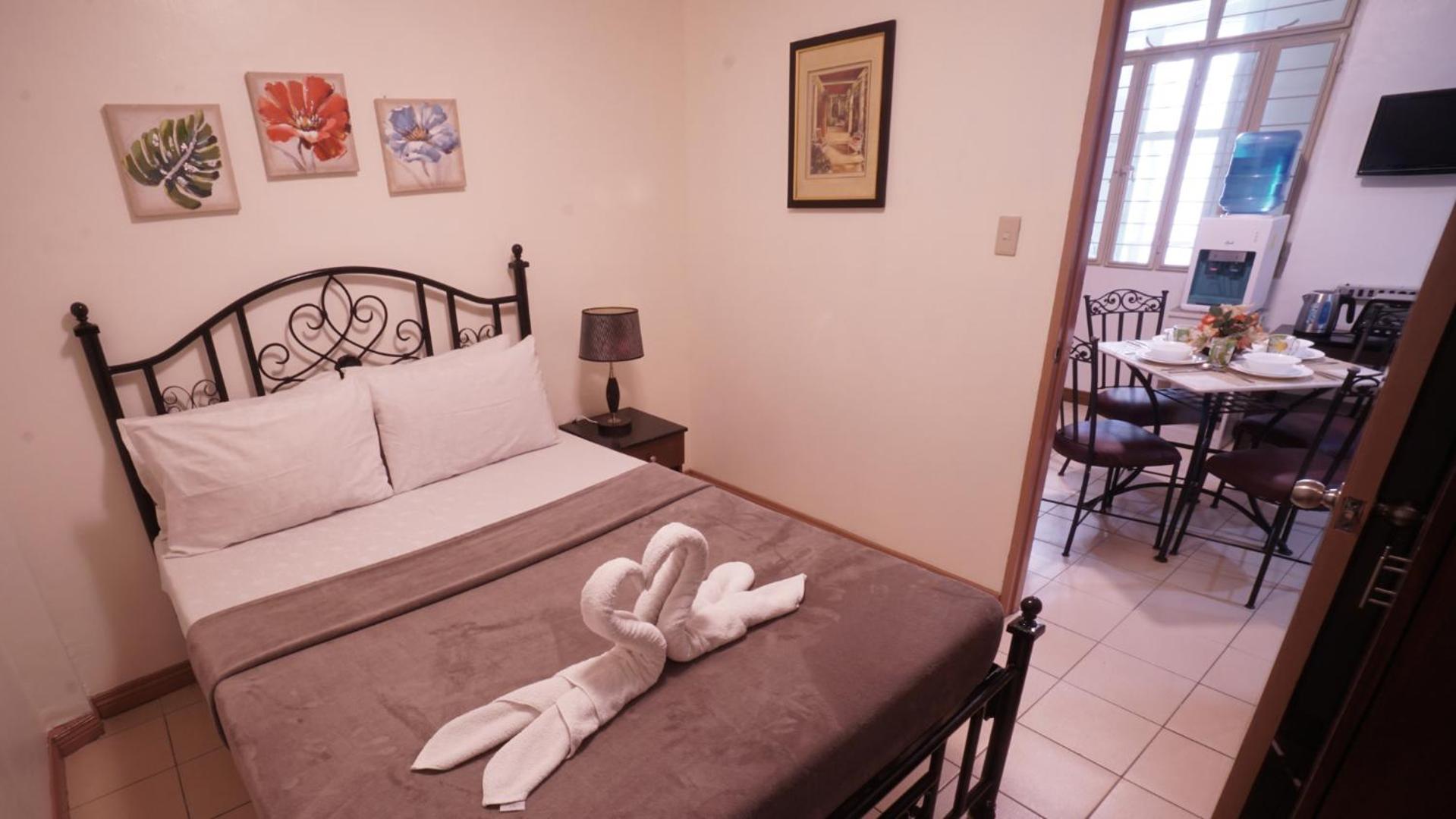 1775 Adriatico Suites
