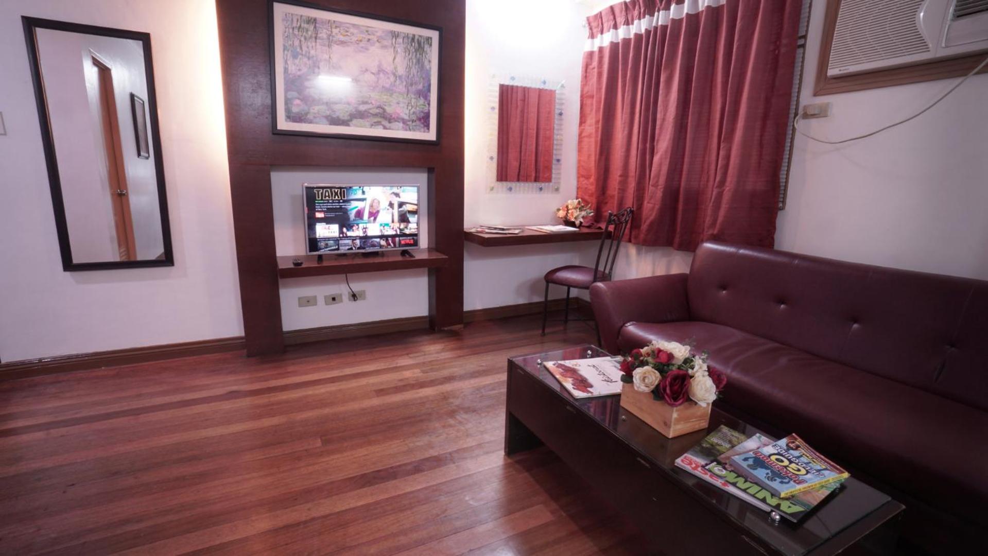 1775 Adriatico Suites