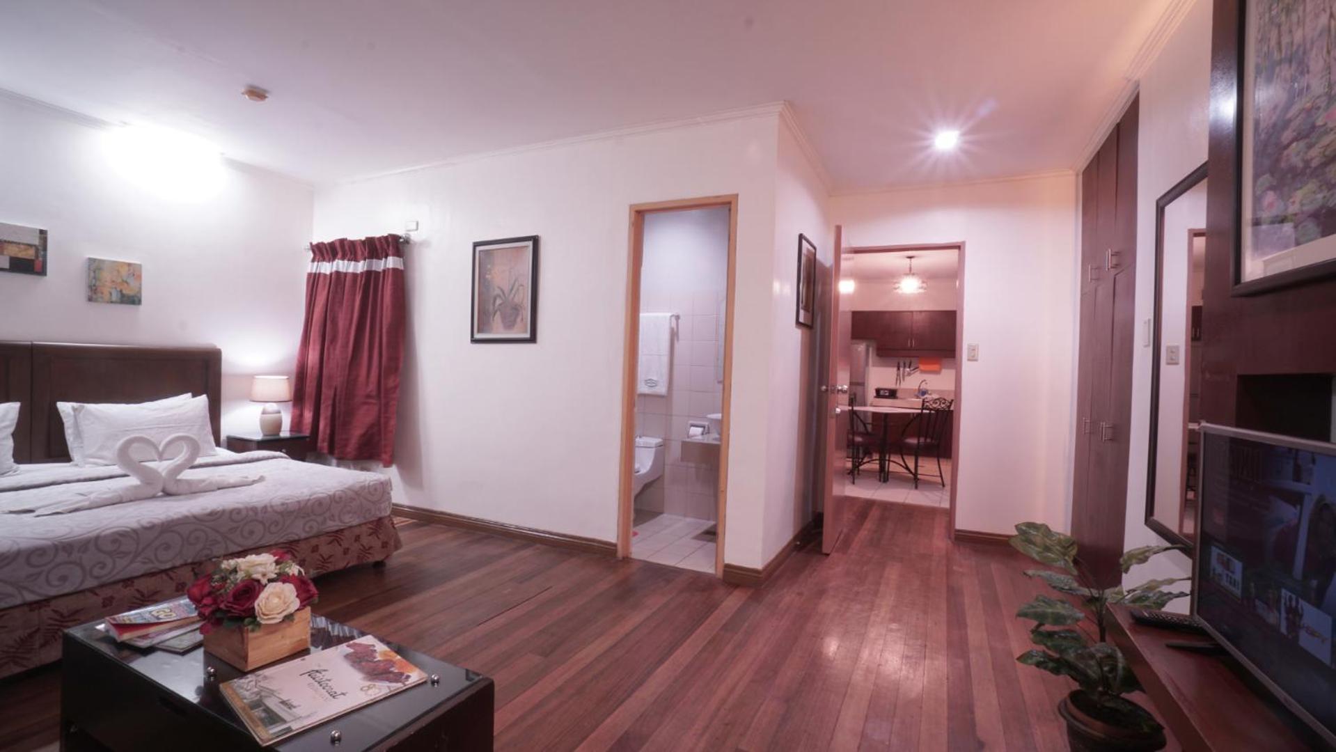 1775 Adriatico Suites