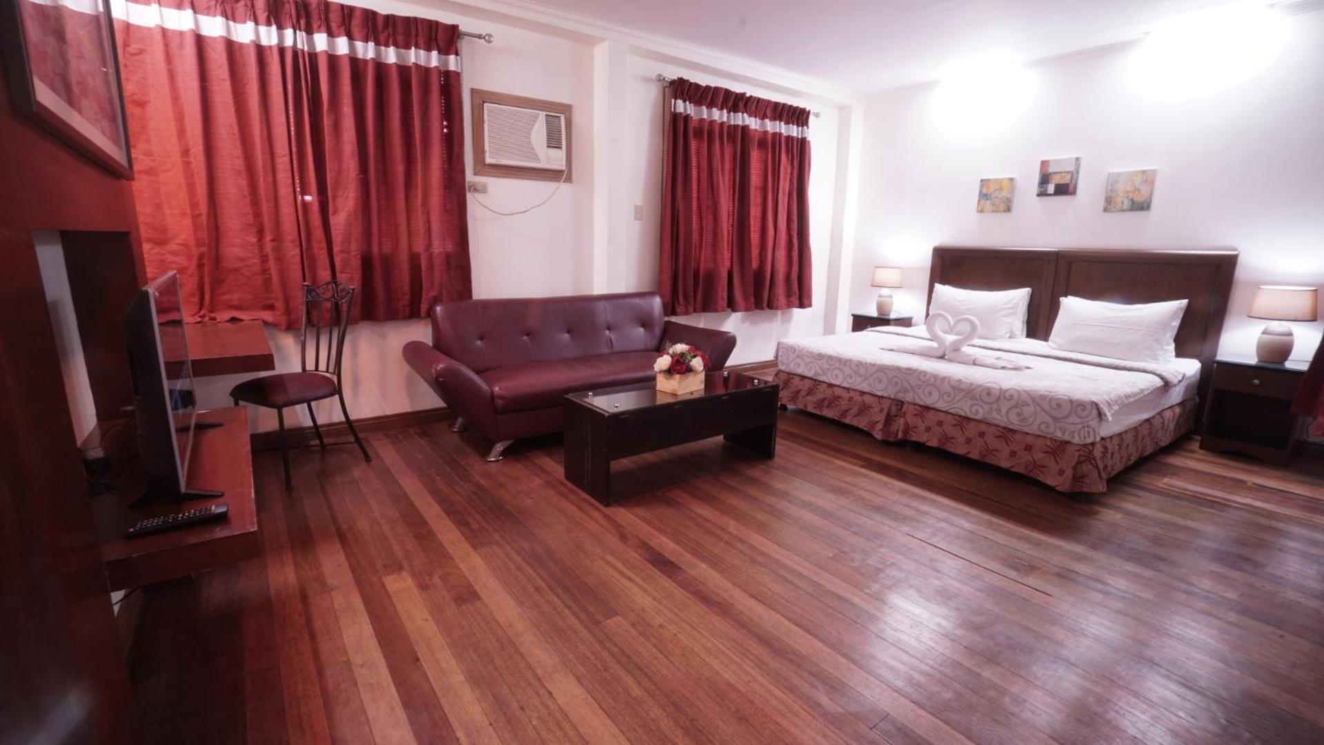 1775 Adriatico Suites