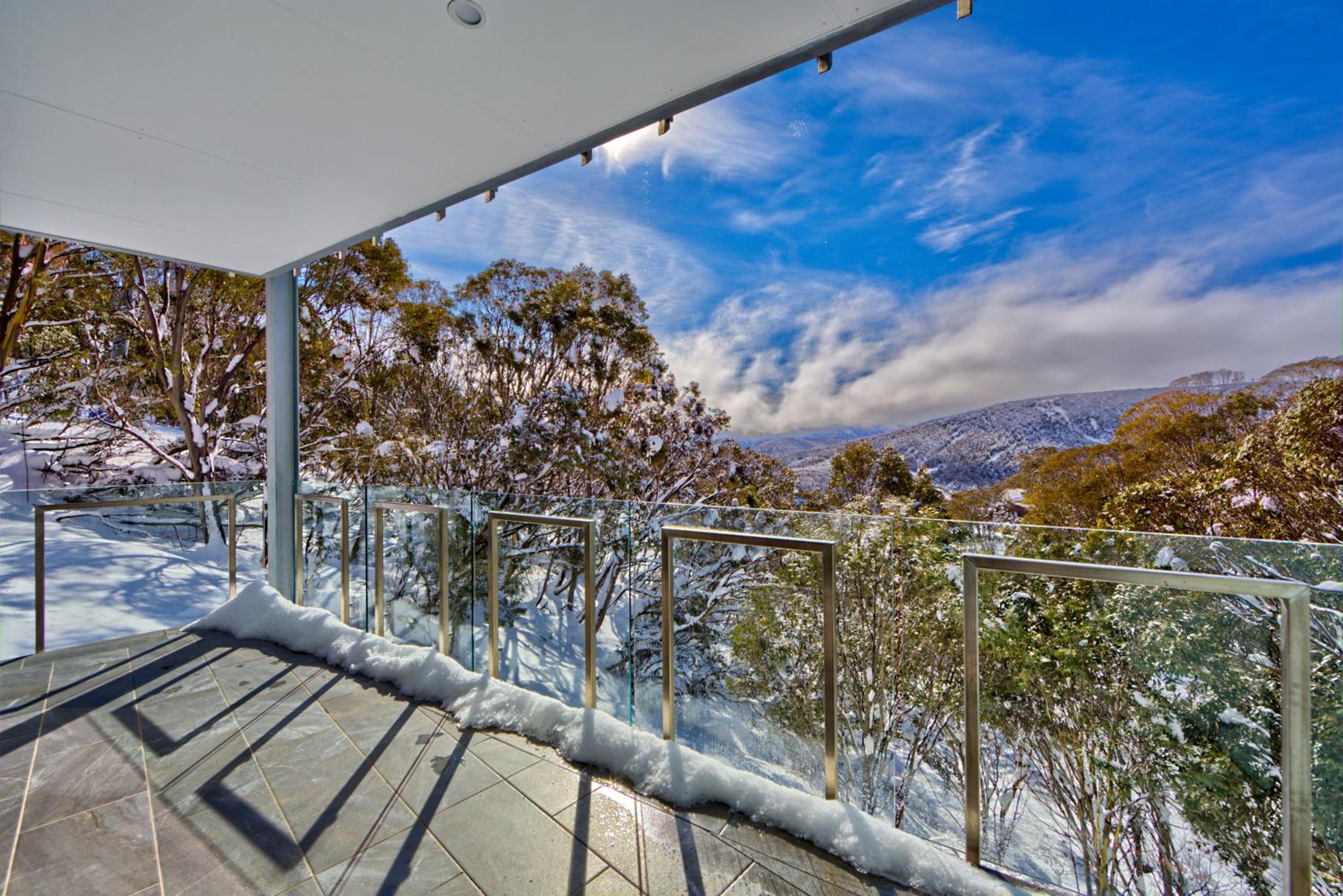 Snow Ski Apartments 18 view 5